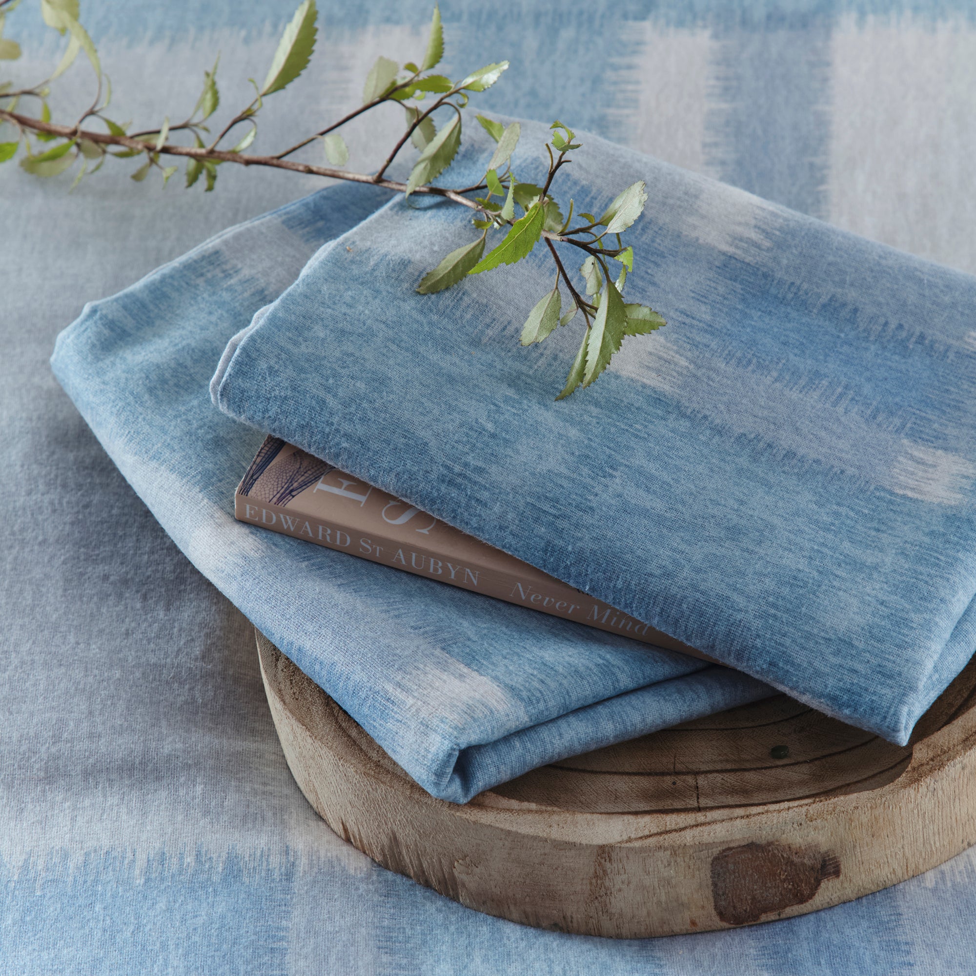 Appletree Hygge Verbier Duvet Cover Set - Soft Blue Luxury Bedding for Cozy Comfort | Perfect for Master Bedroom, Guest Room & Airbnb Stays