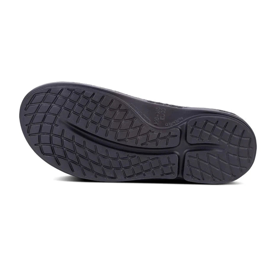 Oocloog Comfortable Slip-Resistant Clogs for Women & Men - Black Non-Slip Garden Shoes for Kitchen, Hospital, Salon & Outdoor Use