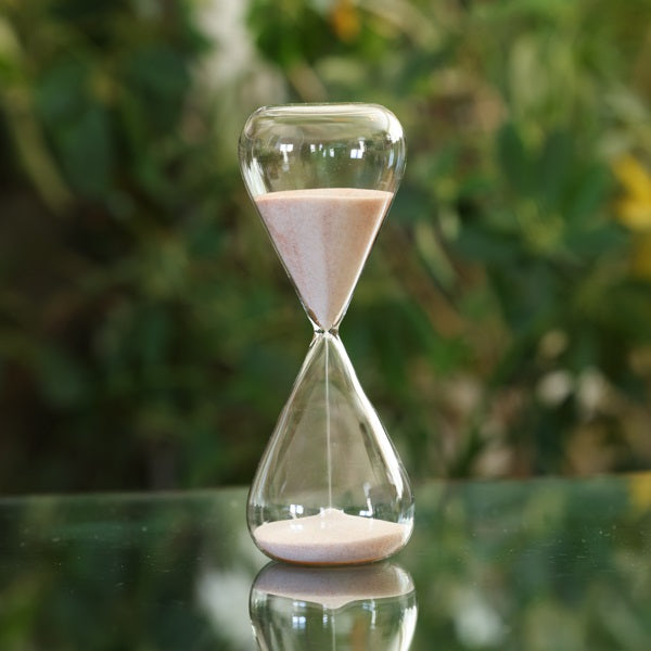 60 Minute Freestanding Triangle Sand Timer - Hourglass for Time Management, Classroom, Board Games & Home Decor