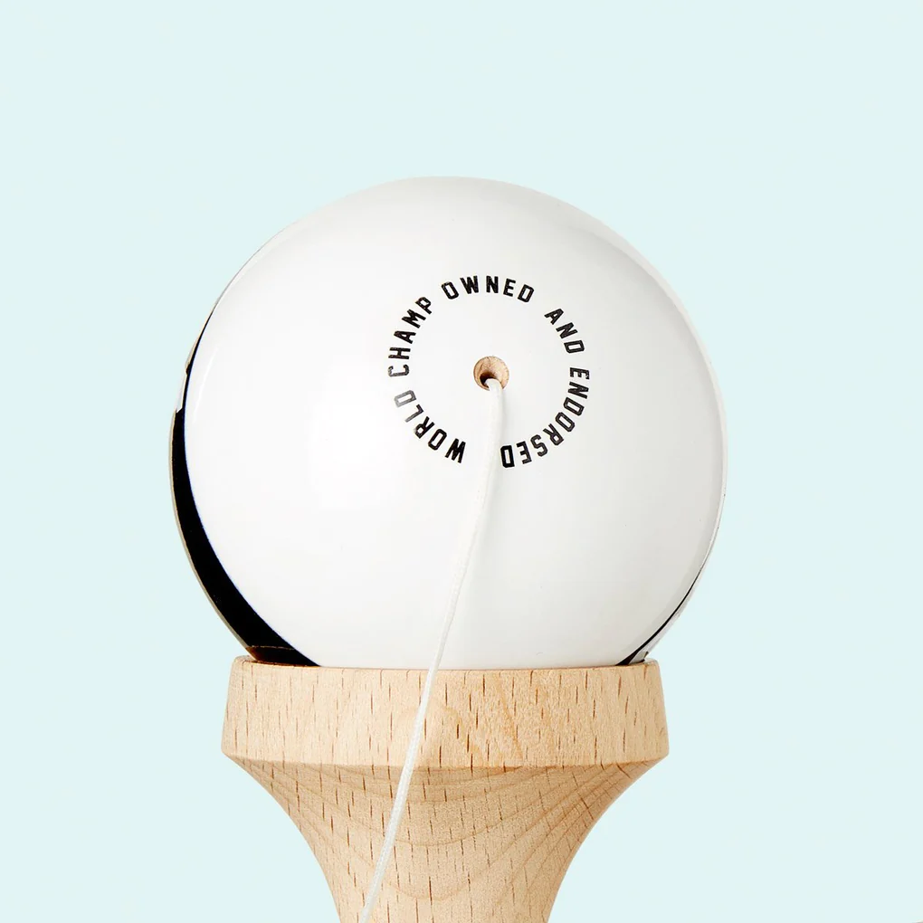 Krom Strogo Kendama - Premium Wooden Skill Toy for Beginners & Pros - Perfect for Juggling, Tricks, and Stress Relief