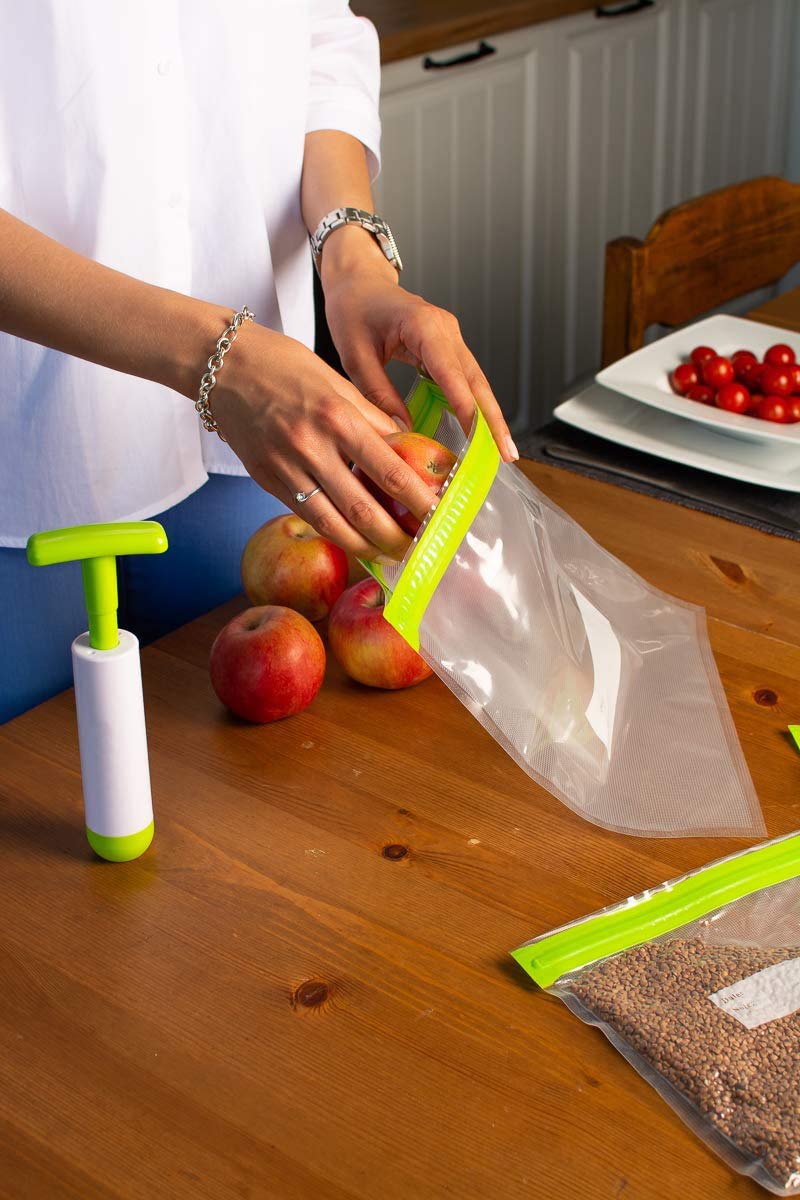 Crosfen 37-Piece Sous Vide Bags Kit - 30 Reusable Vacuum Sealer Bags with Hand Pump (3 Sizes) + 4 Sous Vide Clips & 2 Sealing Clips - Perfect for Food Storage, Meal Prep & Sous Vide Cooking at Home