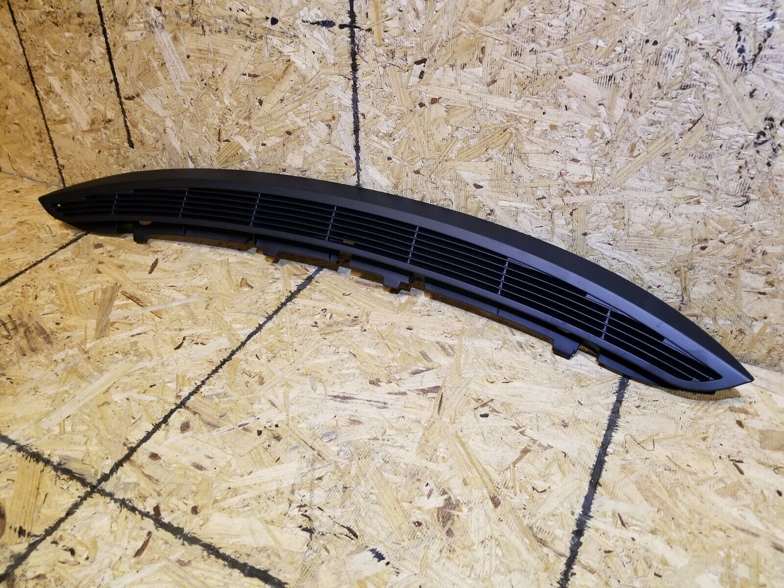 2006-2010 BMW 650i E63 Rear Windshield Trim Vent OEM Replacement Part - Perfect for Car Restoration & Weather Protection
