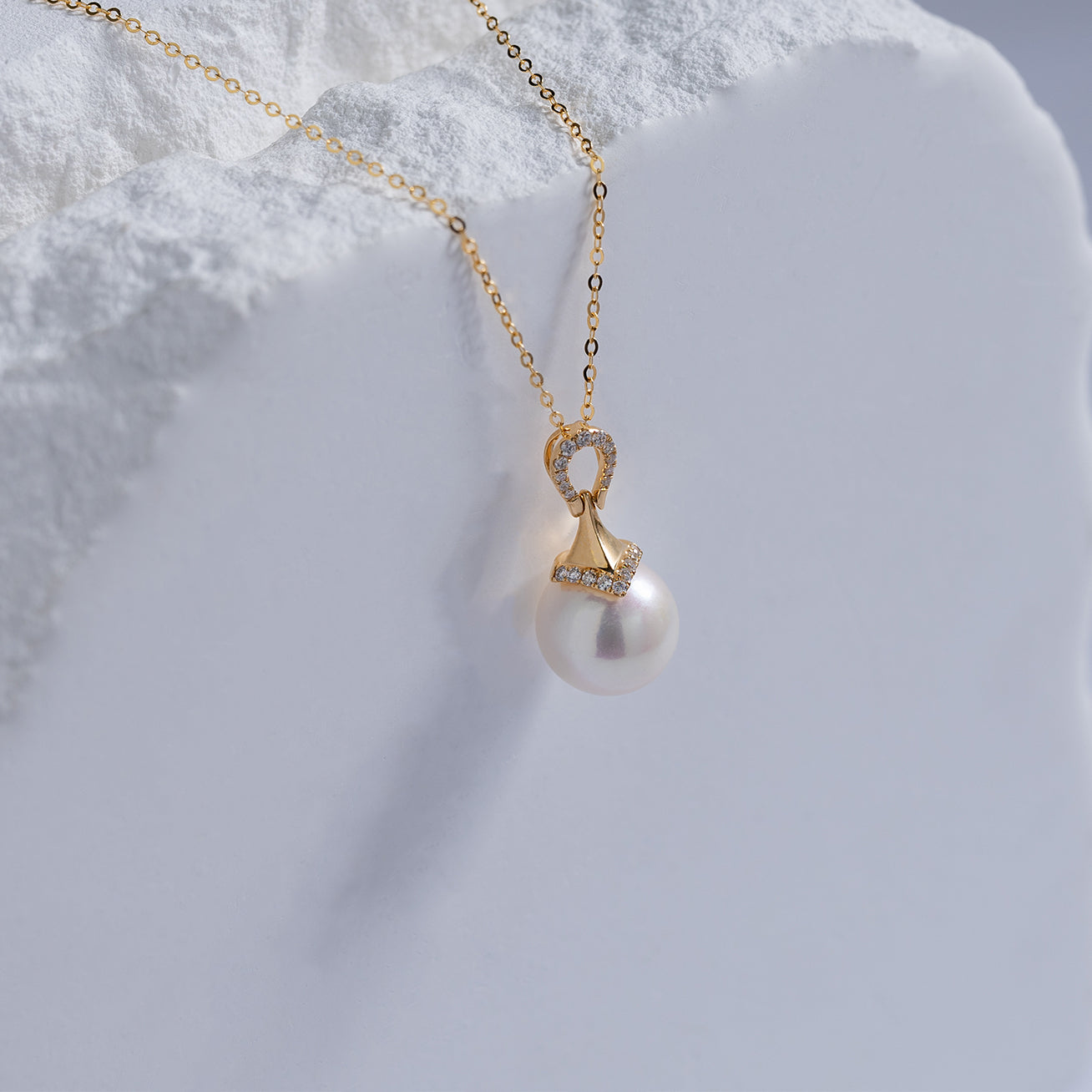 18K Solid Gold Diamond Edison Pearl Necklace KN00138 | Luxury Bridal Jewelry for Weddings, Anniversaries & Special Occasions