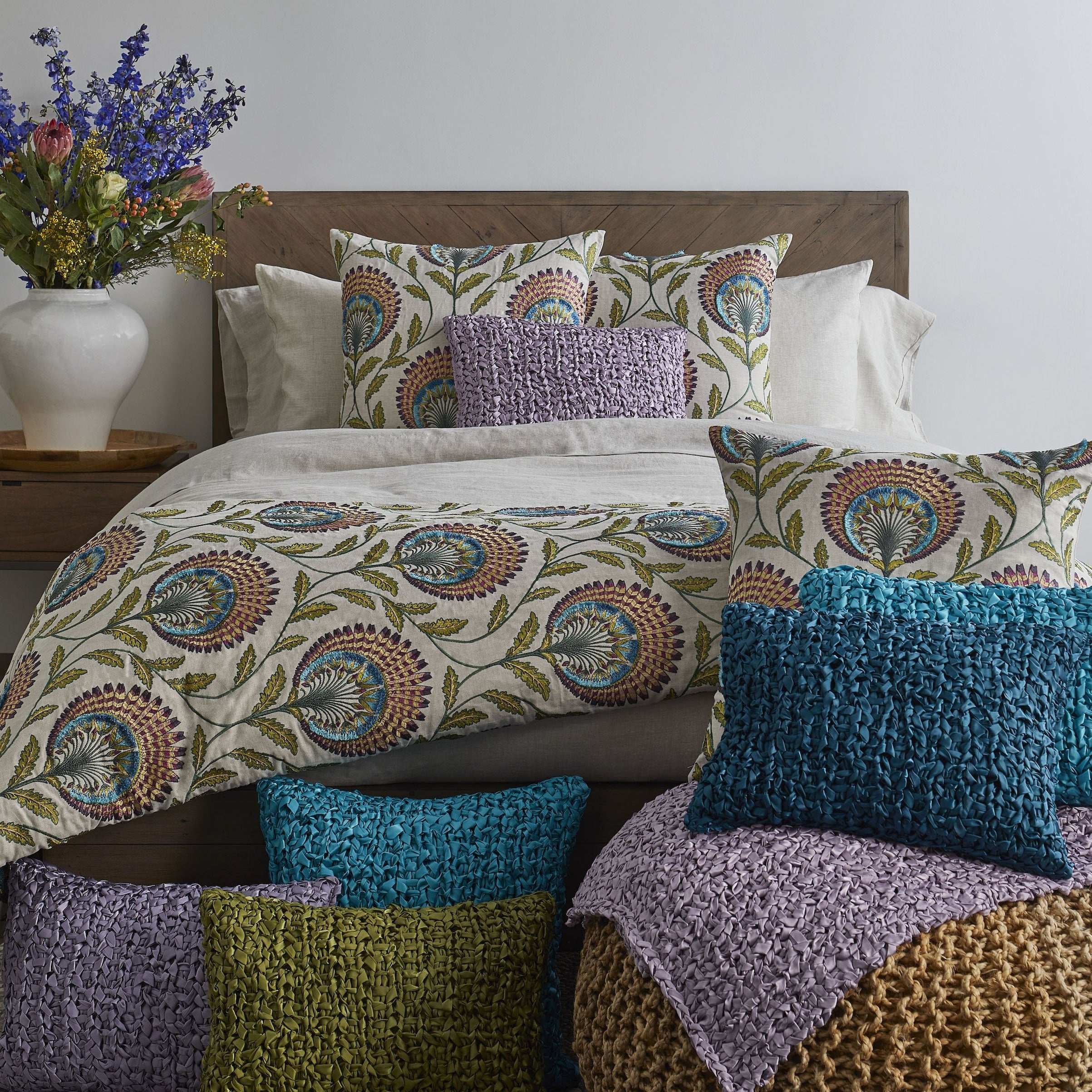 Tavus Throw Blanket - Soft & Cozy Knit Throw for Couch, Bed, or Sofa - Perfect for Relaxing, Lounging, and Staying Warm at Home