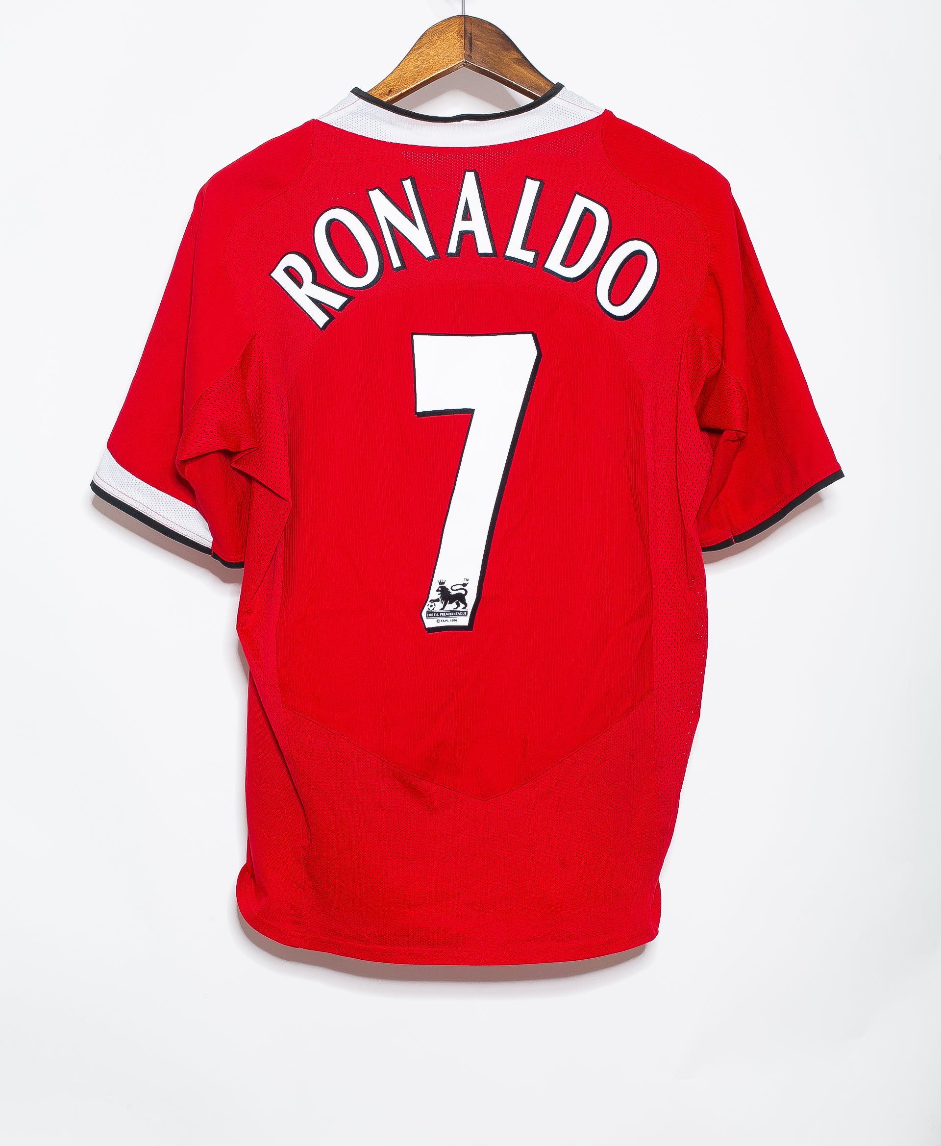 2006 Manchester United Home Jersey #7 Cristiano Ronaldo Soccer Shirt - Authentic Replica for Fans & Collectors - Perfect for Matchdays & Sports Events