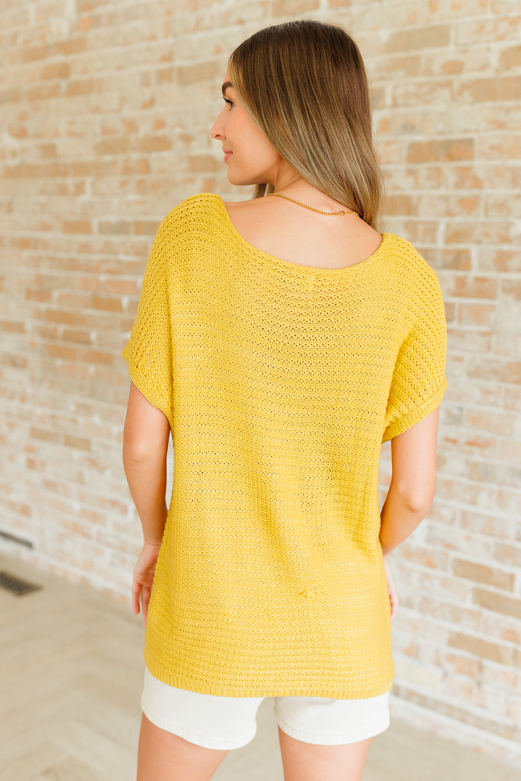 Guess Women's Knit Sweater Top - Soft & Stylish Crewneck Pullover for Casual Wear & Layering