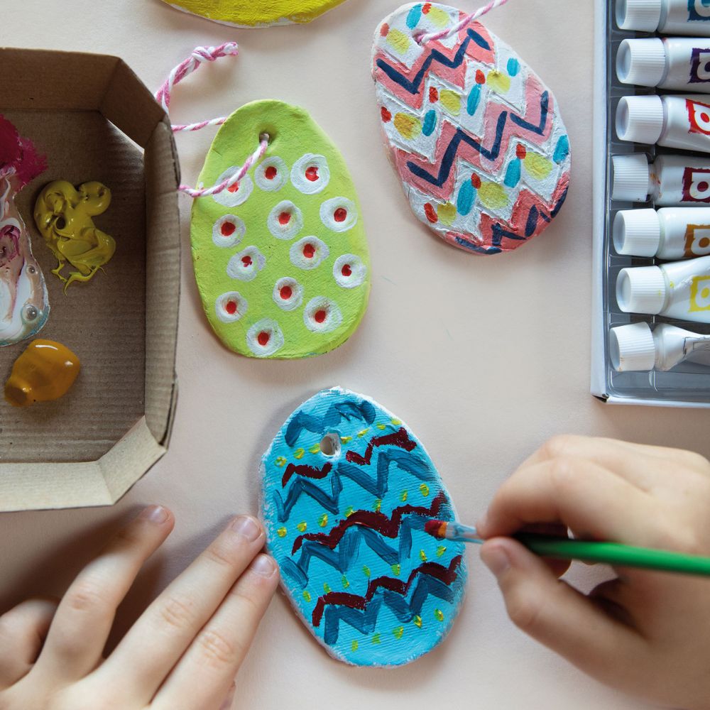 Kids Craft Box - LoLA Enchanting Easter DIY Activity Kit for Children | Creative Arts & Crafts Gift for Easter Celebrations, Birthday Parties & Classroom Projects