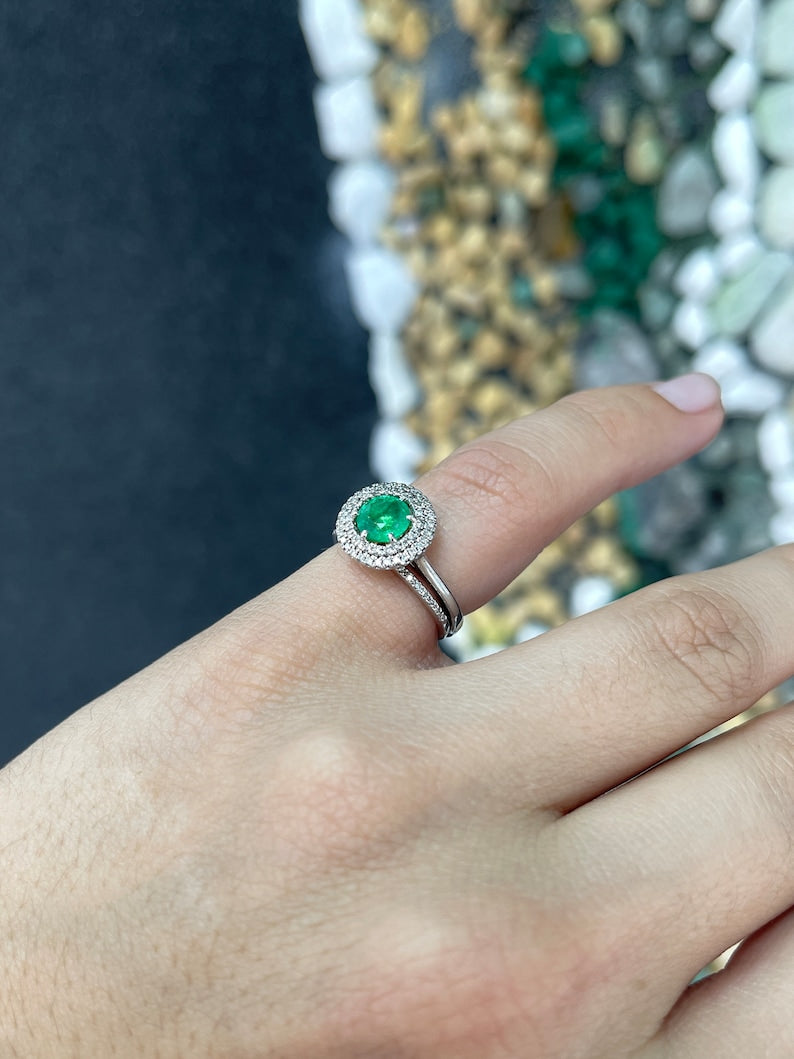1.45 TCW 14K Gold Round Vivid Yellowish Green Emerald & Diamond Accent 6-Prong Engagement Ring for Women - Perfect for Weddings, Anniversaries & Special Occasions