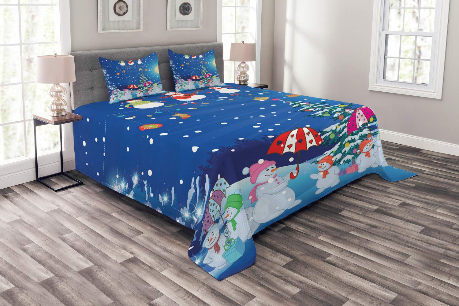 Ambesonne Christmas Bedspread Set - Jolly Snowman Winter Holiday 3-Piece Quilted Coverlet with 2 Pillow Shams, King Size Multicolor Cartoon Design | Cozy Bedding for Festive Home Decor, Guest Room & Holiday Parties
