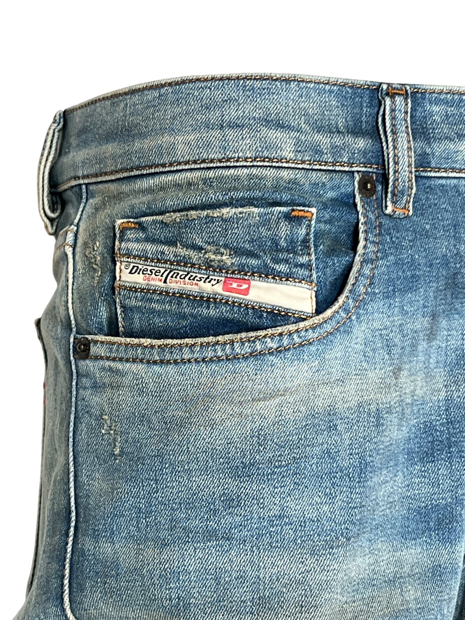 Diesel 2019 D Strukt 9H50 Men's Premium Denim Jeans - Slim Fit Stretch Comfort for Casual Wear & Night Out