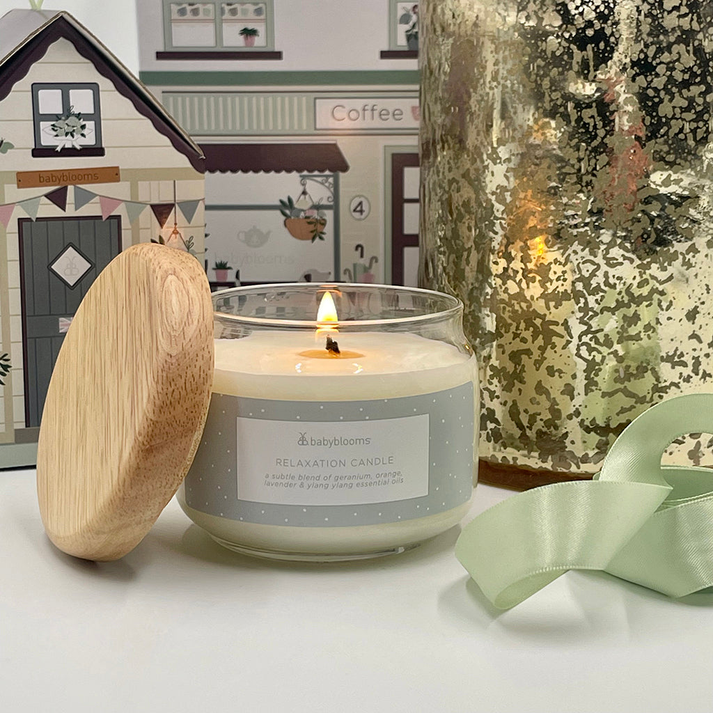 Lavender Scented Relaxation Candle for Stress Relief & Aromatherapy - Perfect for Spa, Yoga, Meditation & Bedtime Relaxation