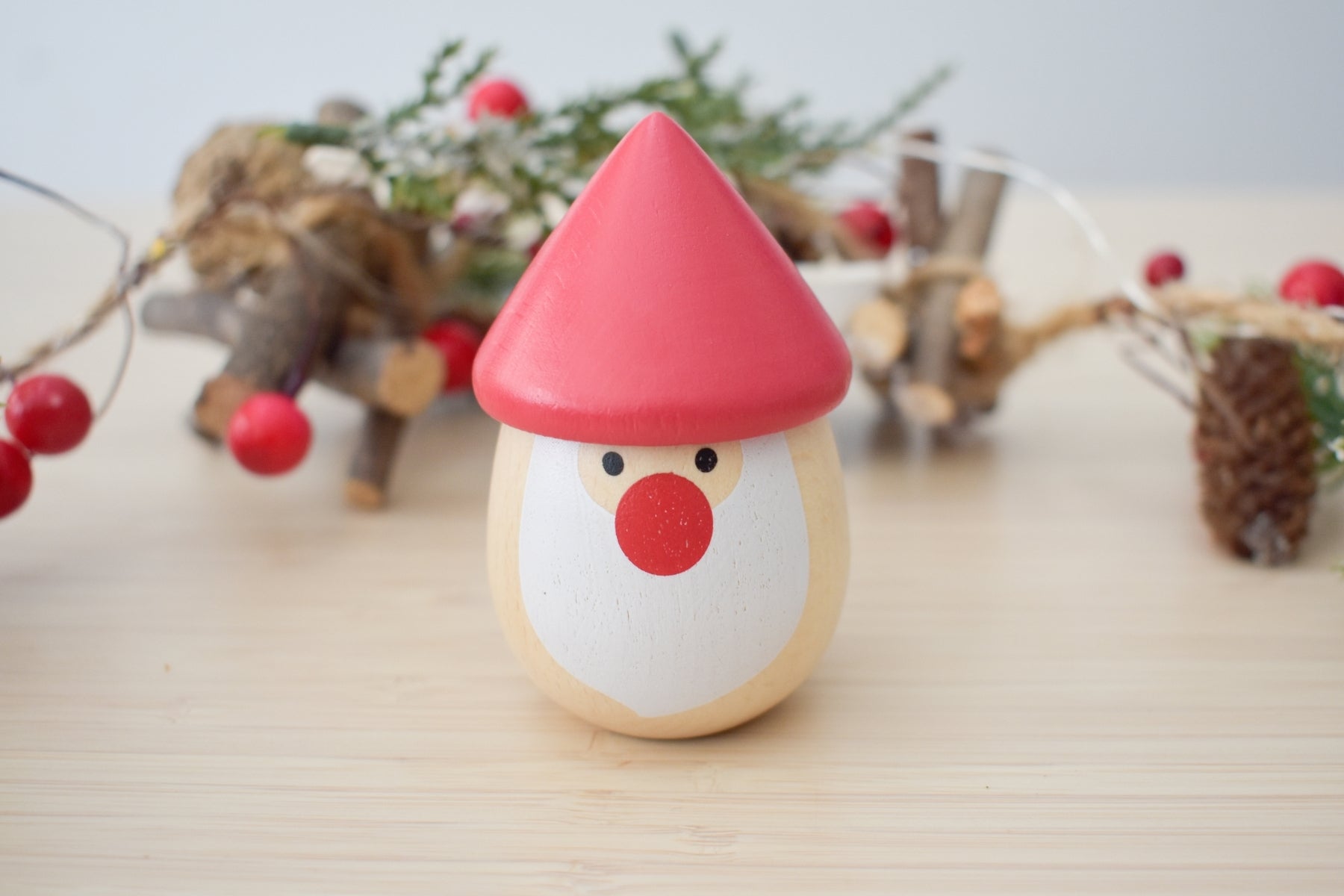 Wooden Santa Egg Maracas - Handcrafted Christmas Musical Shakers for Kids & Adults - Perfect for Holiday Parties, Festive Decor & Family Gatherings