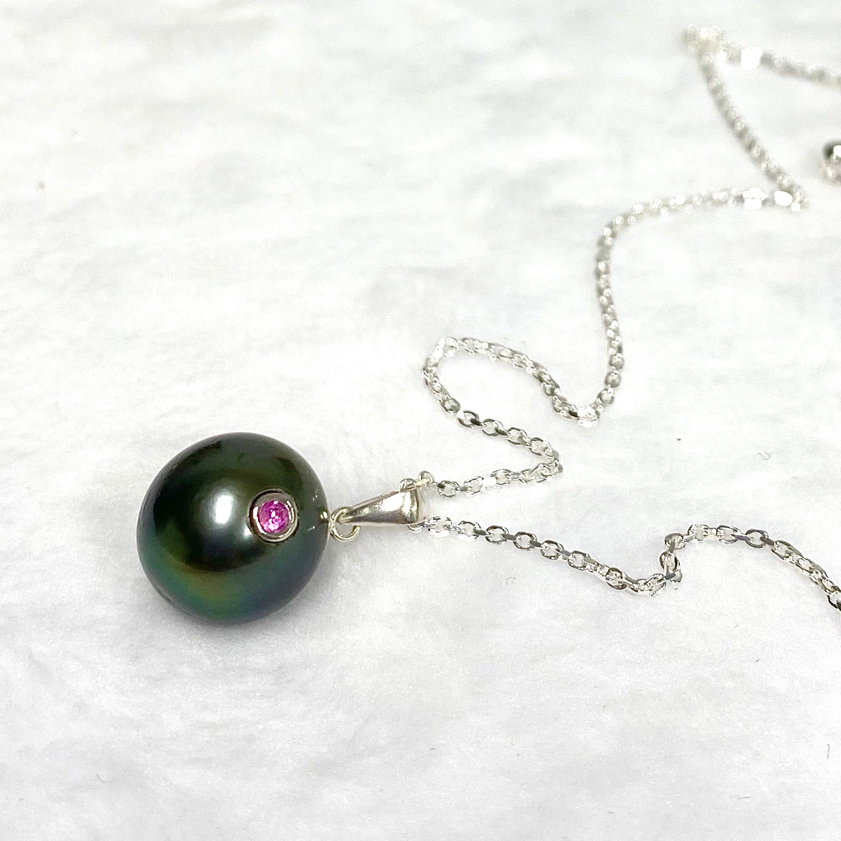 Elegant Pink Tourmaline & Tahitian Pearl Necklace for Women – Perfect for Weddings, Parties, and Special Occasions