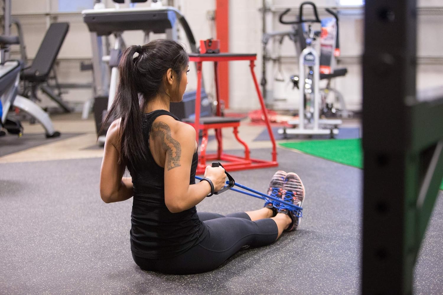 Body-Solid Medium Resistance Exercise Bands with Comfort Grip Handles - Durable Workout Tubes for Home Gym, Beachbody Fitness & Full-Body Training - Perfect for Strength Training, Physical Therapy & Outdoor Workouts