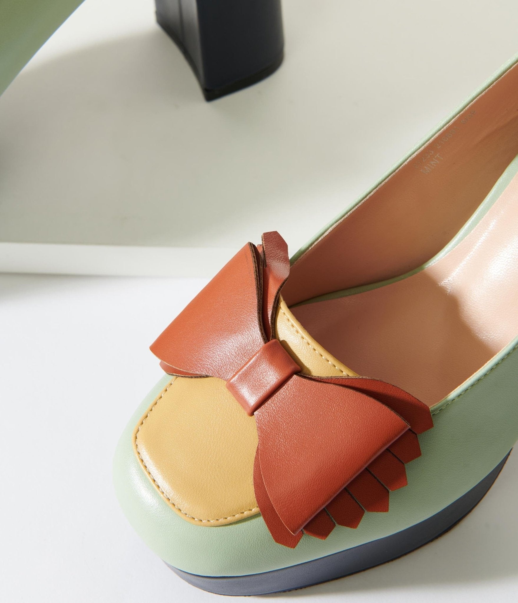 Vintage 1970s Mint Green Bow Leatherette Platform Heels - Retro Women's Shoes for Parties, Weddings & Special Occasions