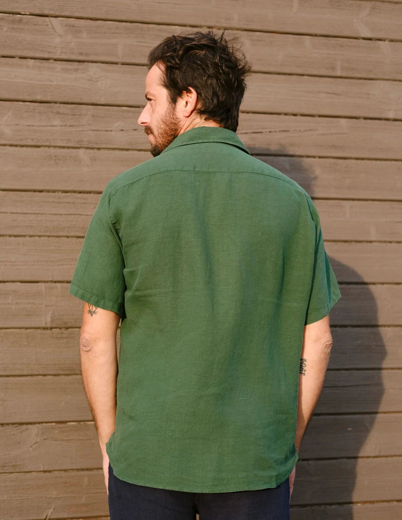 Premium Linen Shirt for Men - Breathable & Comfortable Summer Casual Wear - Praia Green - Perfect for Beach, Travel & Outdoor Activities