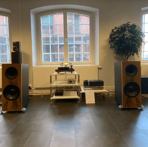 Tobian Sound Systems 12FH Full Range Horn Speakers - High Power PA Loudspeaker for Outdoor Events, Concerts & Stadiums | Weatherproof & Durable Design