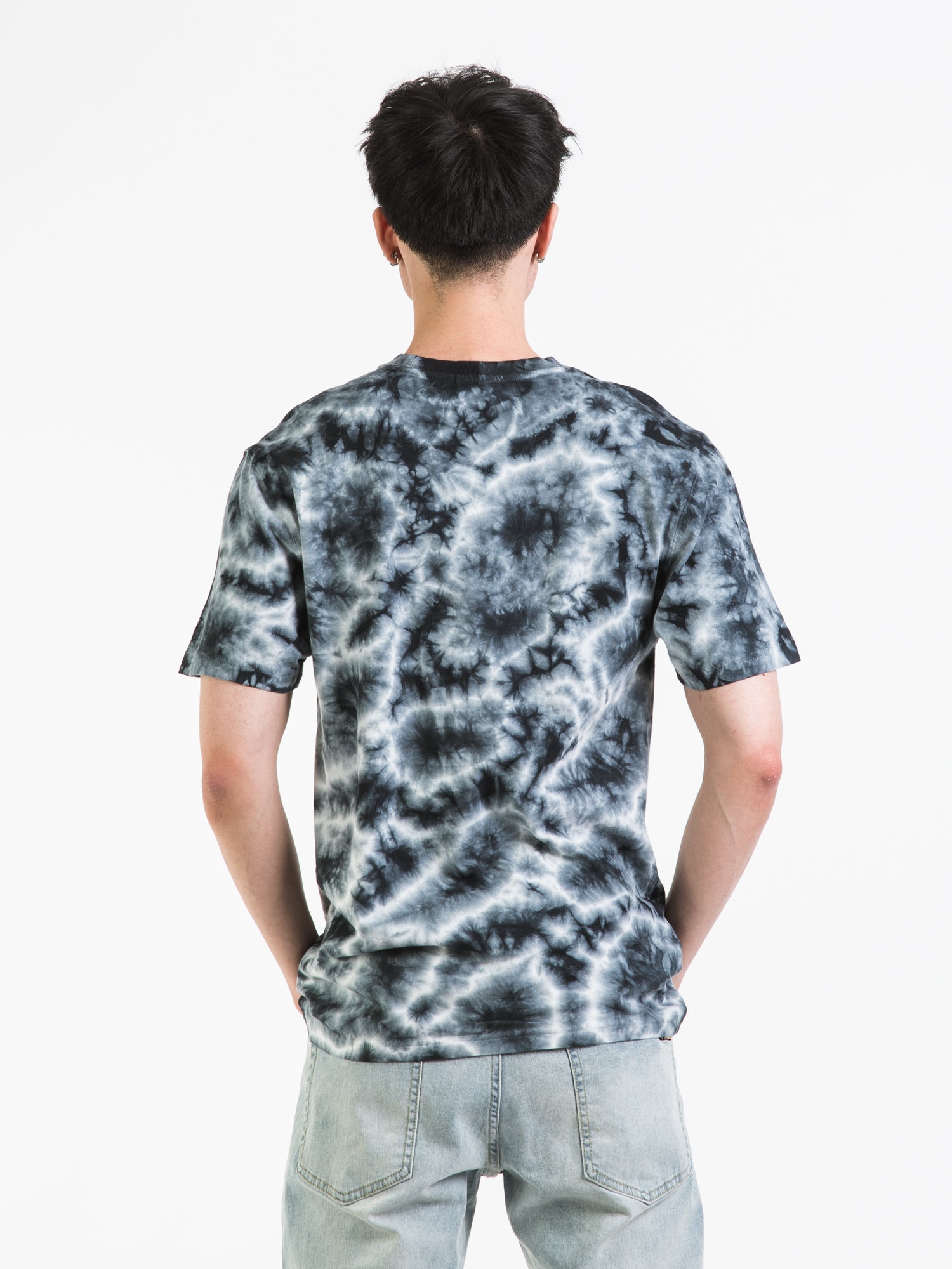 Champion Classic Crunch Dye T-Shirt - Soft Cotton, Vintage Style, Comfort Fit - Perfect for Casual Wear, Gym, and Everyday Outfits