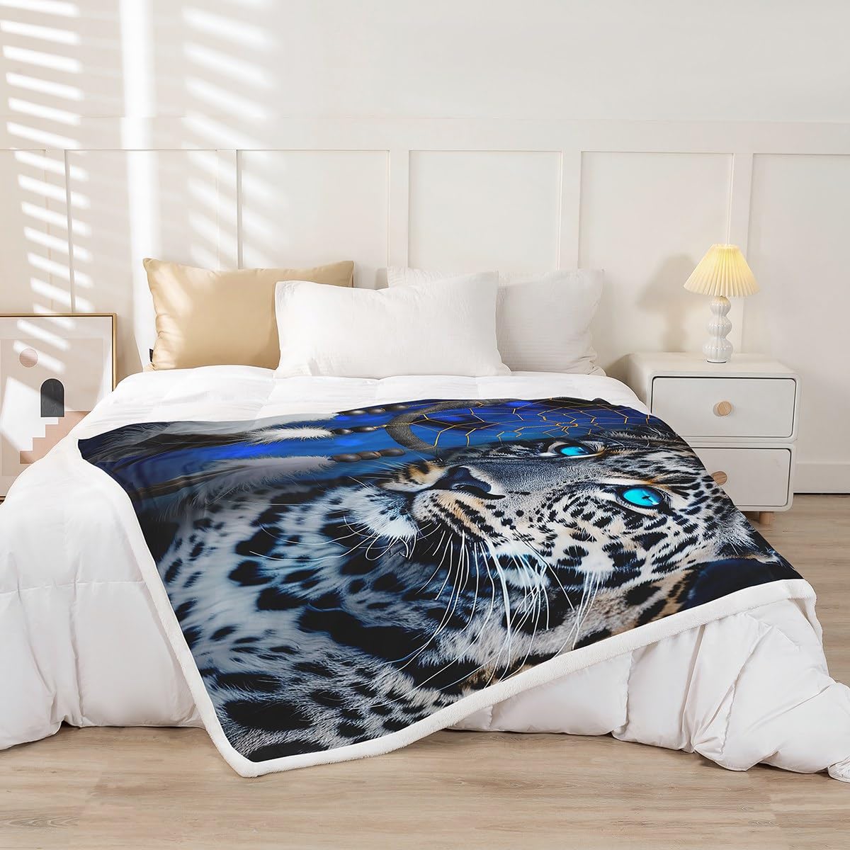 Snow Leopard Print Fleece Blanket - Boho Dreamcatcher Throw Blanket | Lightweight Super Soft Cozy Luxury Microfiber Blanket with Indian Feathers Design | Perfect for Sofa, Bedroom, Dorm & Travel | All Season Warm Flannel Blanket (Twin Size 60x80 Inches)