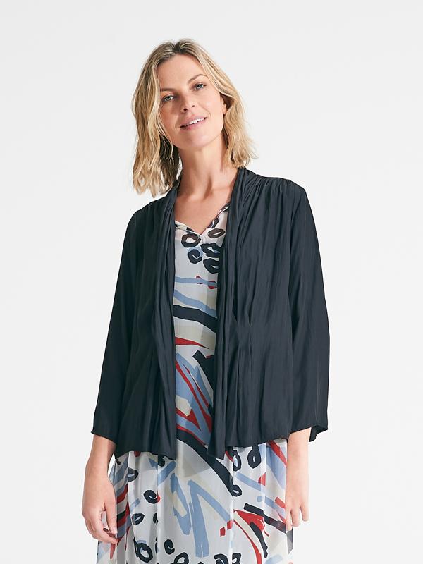 Briony Women's Jacket in Licorice Black - Stylish Outerwear for Fall & Winter Fashion, Outdoor Activities, and Casual Wear