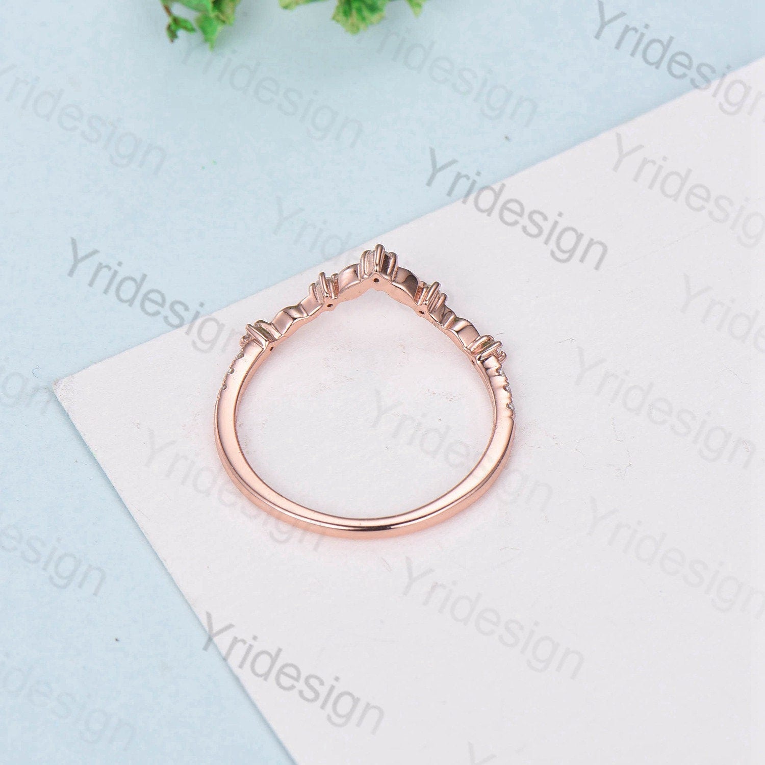 Elegant Curved V-Shaped Rose Gold Wedding Band for Women - Art Deco Twisted Diamond & Moissanite Stacking Ring Set | Perfect for Bridal Jewelry, Anniversary Gifts & Everyday Luxury Wear