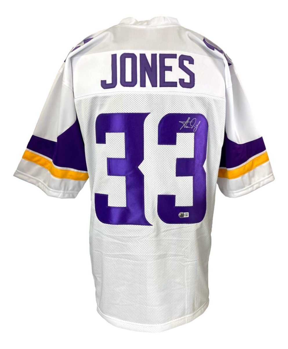 Aaron Jones Minnesota Vikings Autographed White Football Jersey - Limited Edition BAS ITP - Perfect for Collectors, Fans & Game Day Memorabilia