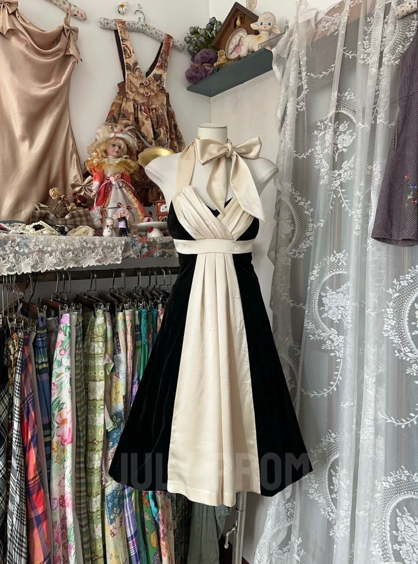 Elegant A-Line Black Short Prom Dress for Formal Parties & Special Occasions - Style J4775 | Perfect for Homecoming, Dances & Evening Events