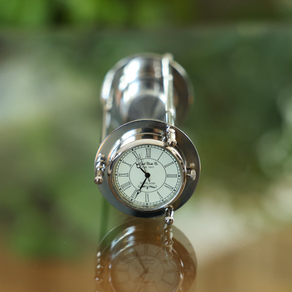 1 or 2 Minute Sand Timer with Compass - Perfect for Board Games, Cooking, Workouts & Classroom Activities