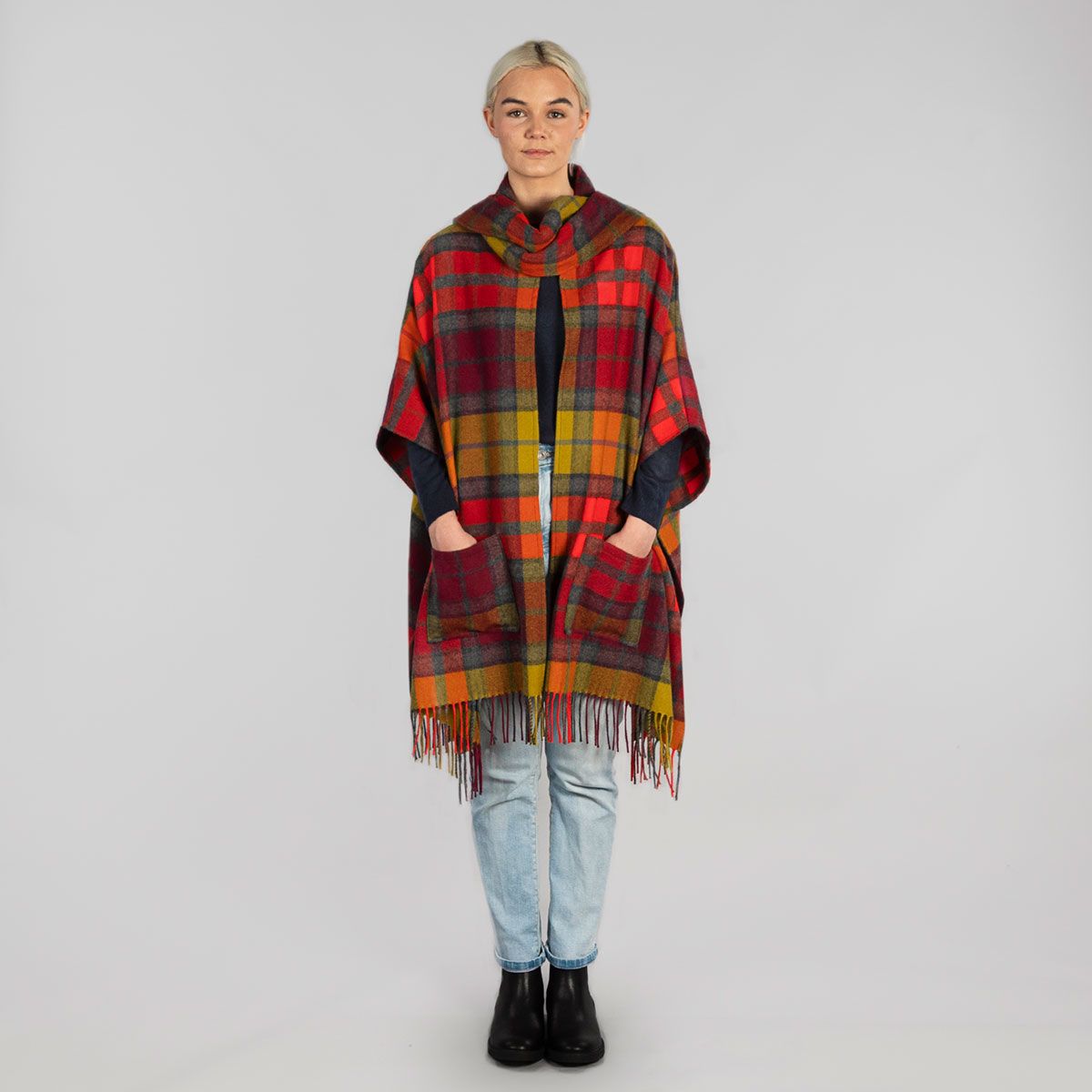 Robyn Buchanan Berry Tartan Lambswool Jacket for Women - Vintage Plaid Wool Coat - Winter Warm Outerwear for Casual Outings & Holiday Parties