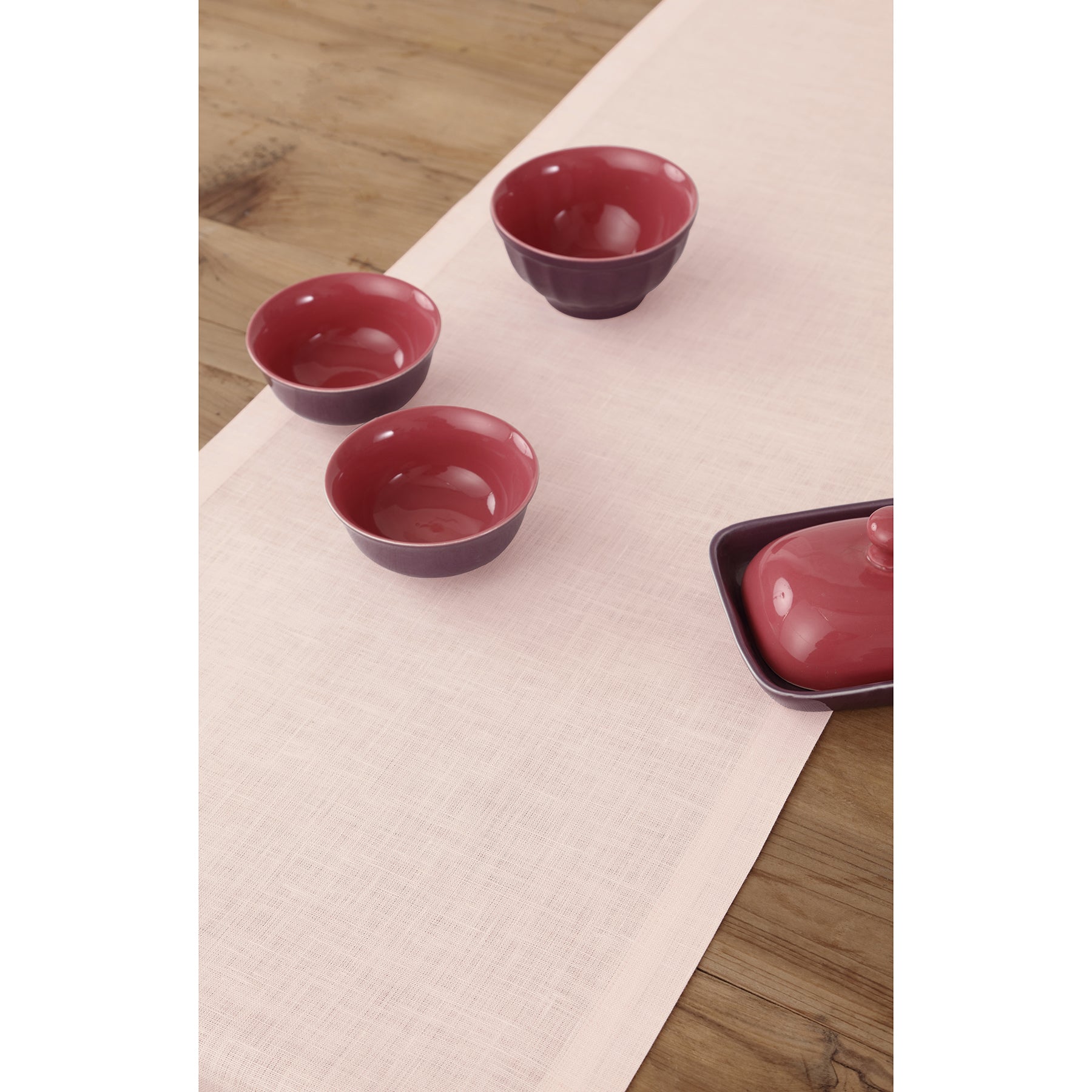 Elegant Fete Table Runner for Weddings, Parties & Events - Premium Decorative Dining Table Cloth for Home Decor & Special Occasions