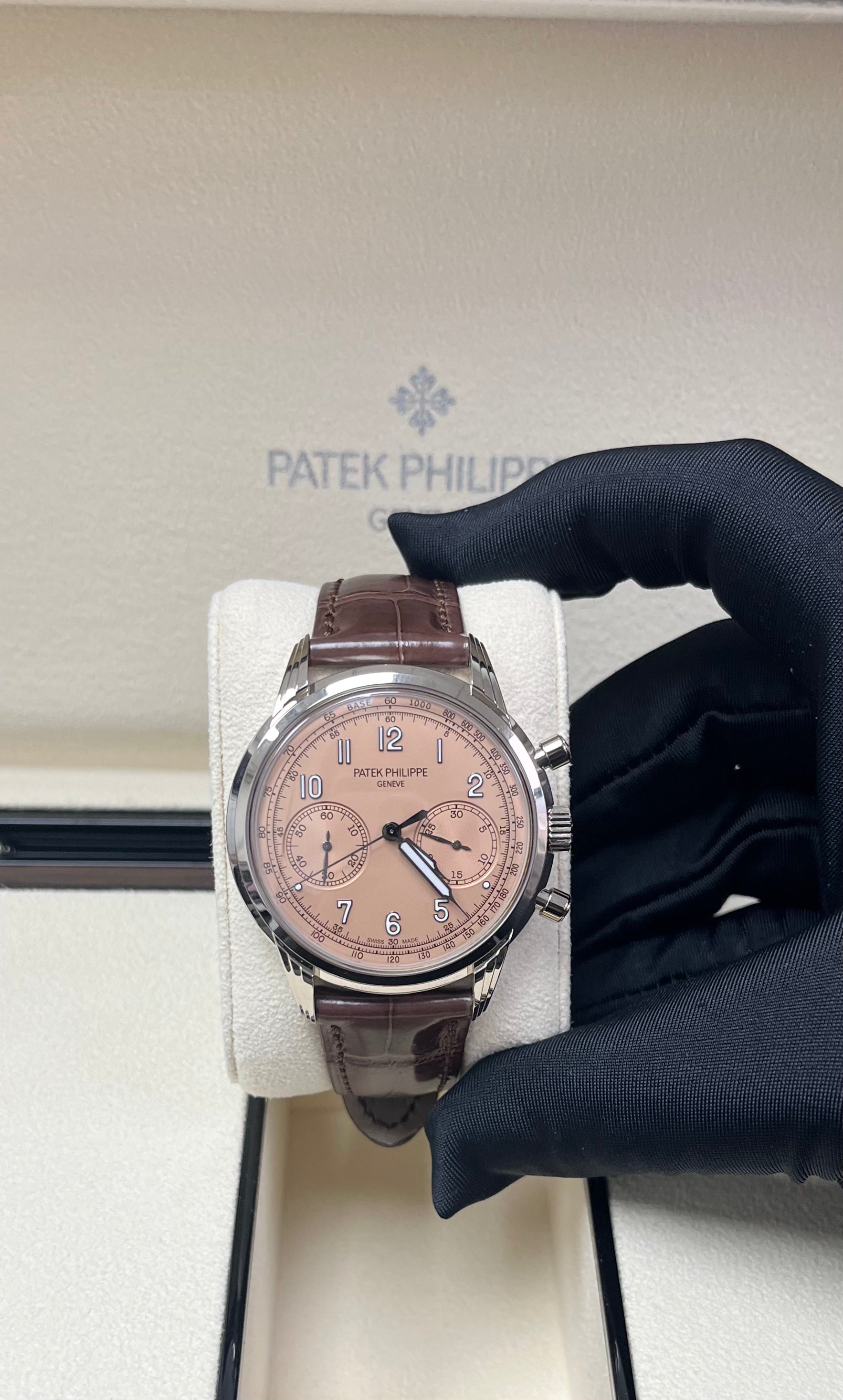 Patek Philippe Complications Salmon Dial 18K White Gold Men's Watch 5172G-010 | Luxury Dress Watch for Business & Formal Occasions