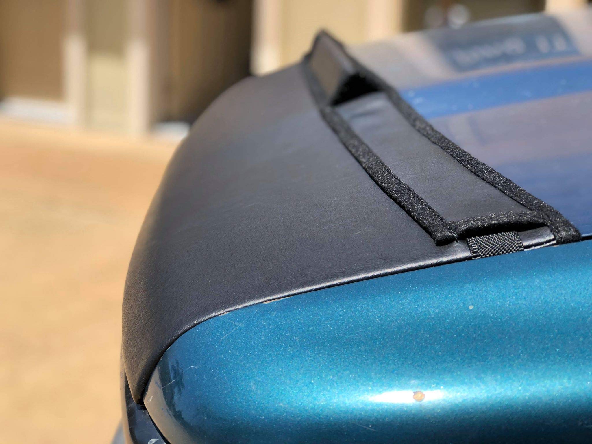 Durable Car Bonnet Hood Bra Cover for Toyota Pickup & 4Runner (1989-1995) - UV Protection & Custom Fit - Perfect for Off-Road Adventures & Daily Commute