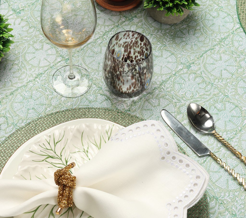 Elegant Mint Green Provence Tablecloth - Perfect for Spring Dining, Picnics & Farmhouse Decor