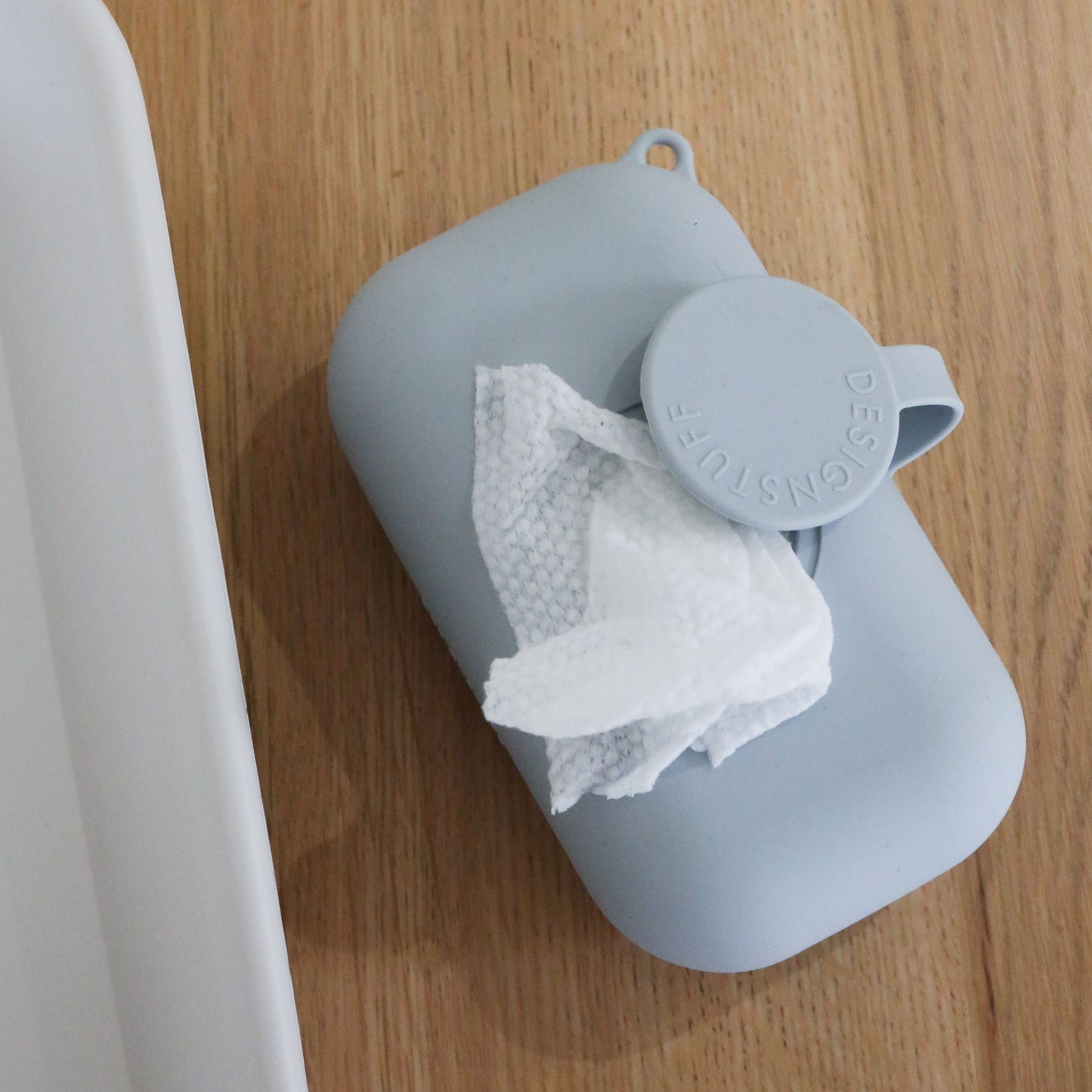 DESIGNSTUFF Wet Wipes Dispenser with Lid - Portable & Leak-Proof Travel Wipes Container for Baby, Makeup, Face, Hands & Home Cleaning - Perfect for Diaper Bags, Cars, Office & On-the-Go Use