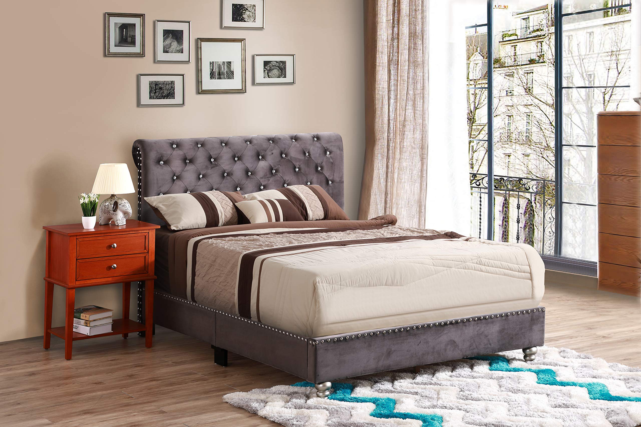 Glory Furniture Tufted Upholstered Full Size Bed in Gray - Luxurious Bedroom Furniture for Master Bedroom or Guest Room