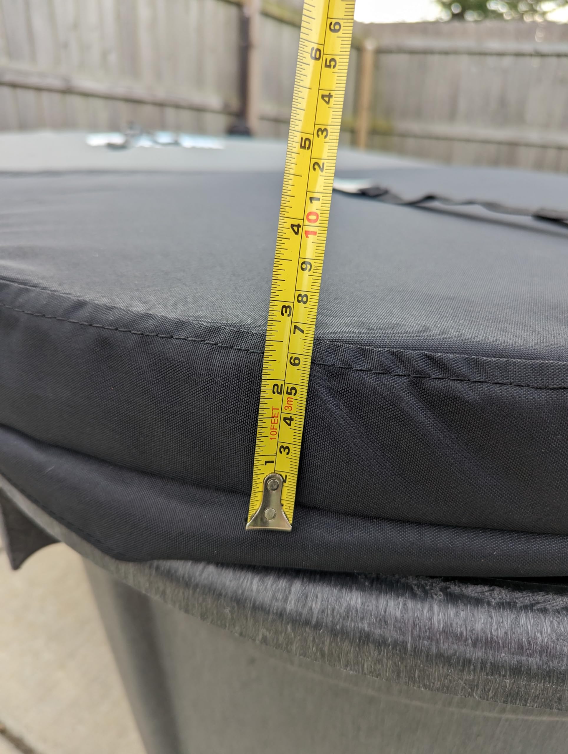 100 Gallon Oval Stock Tank Cover - Insulated Hot Tub & Ice Bath Cover, Waterproof & Rip-Proof for Cold Water Therapy - Keeps Tanks Clean - Perfect for Outdoor Relaxation, Hydrotherapy & Recovery Sessions