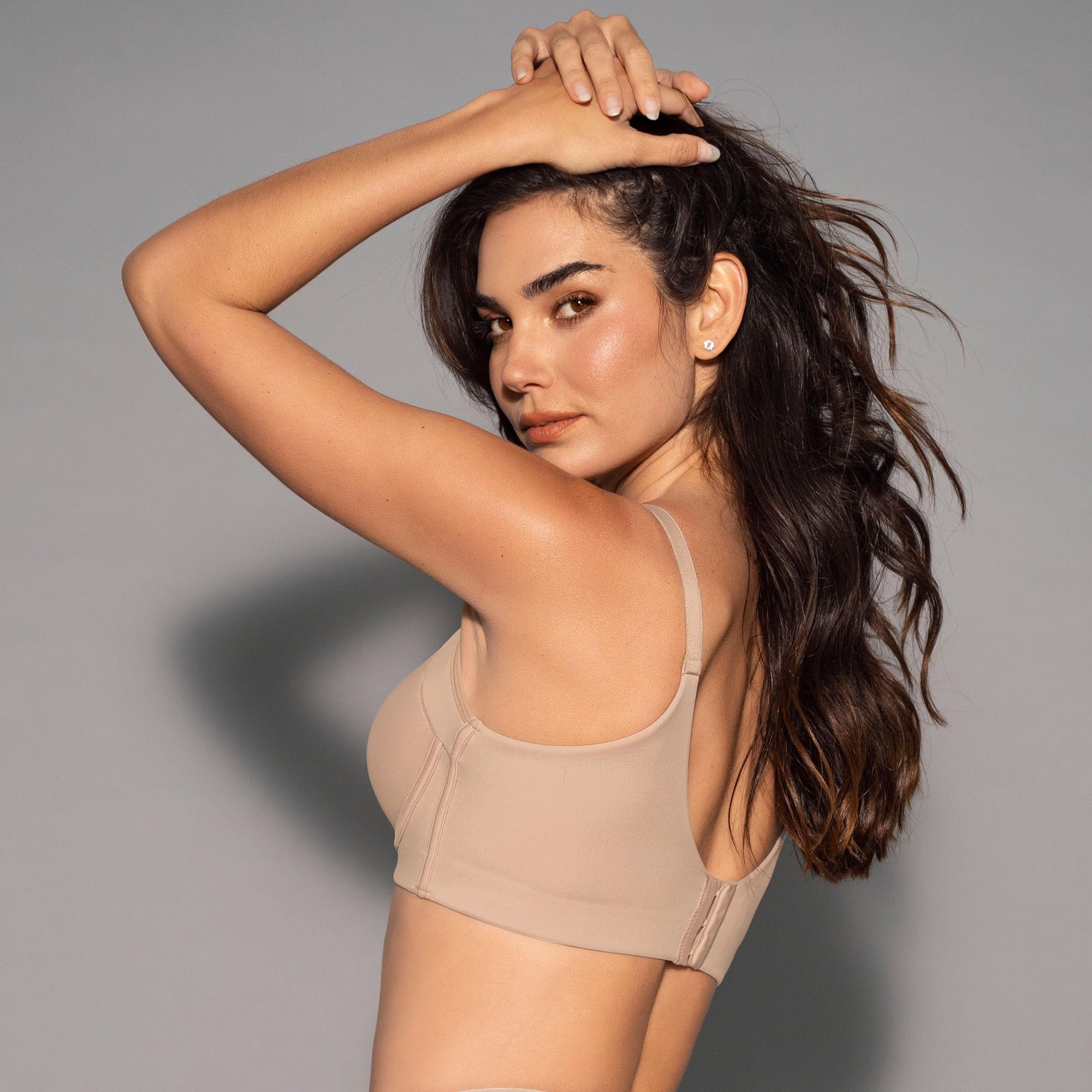 Leonisa Back Smoothing Bras for Women - Full Coverage Underwire Bra with Adjustable Hook & Eye Closure - Perfect for Everyday Wear, Work & Special Occasions