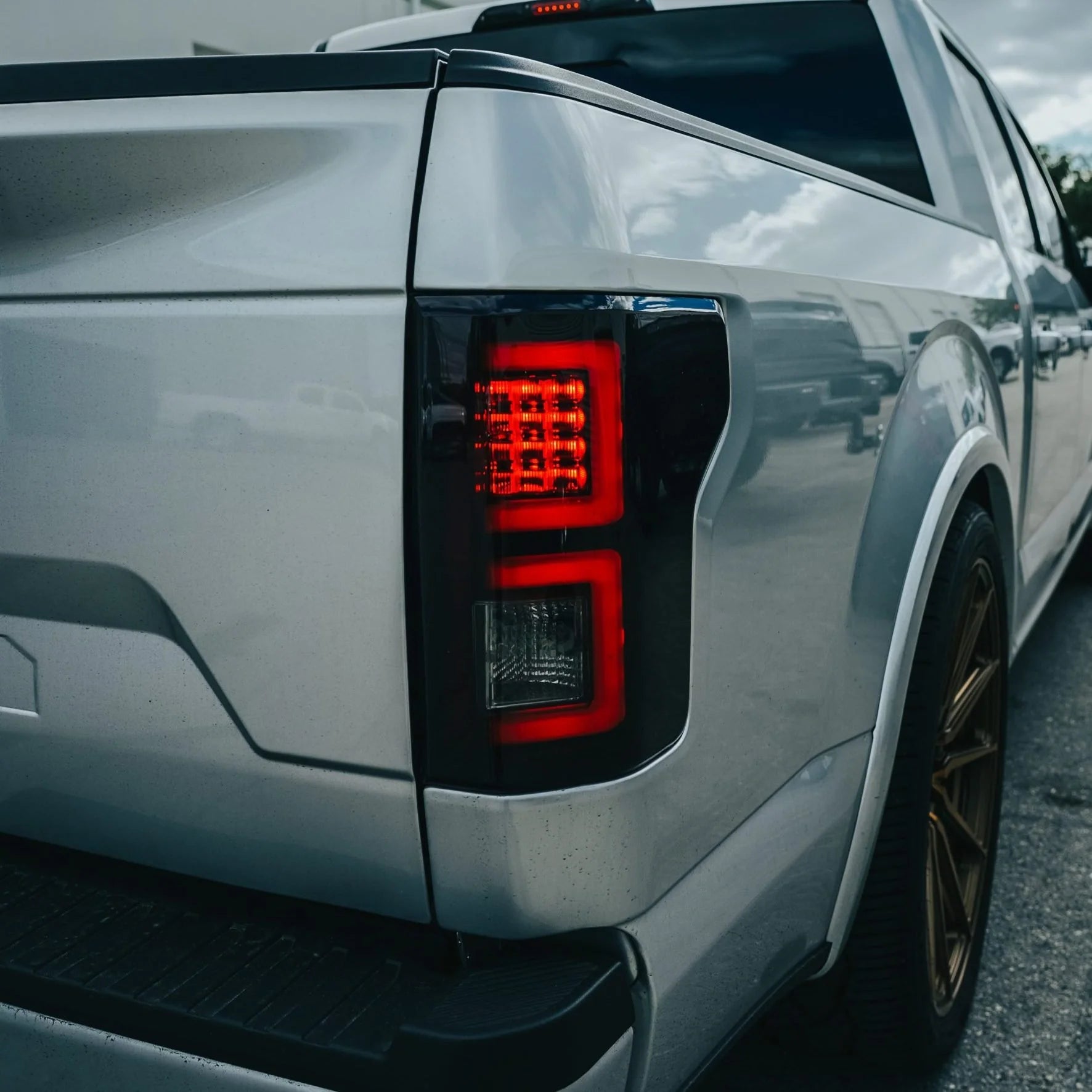 Ford F150 2018-2020 LED Tail Lights - Red OLED Replacement for OEM Halogen - Upgrade Your Truck's Style & Safety for Night Driving & Off-Road Adventures