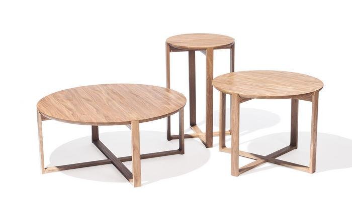 Delta Modern Coffee Table by Ton - Mid-Century Design for Living Room, Lounge & Office - Sturdy & Stylish Wooden Table for Coffee, Books & Decor
