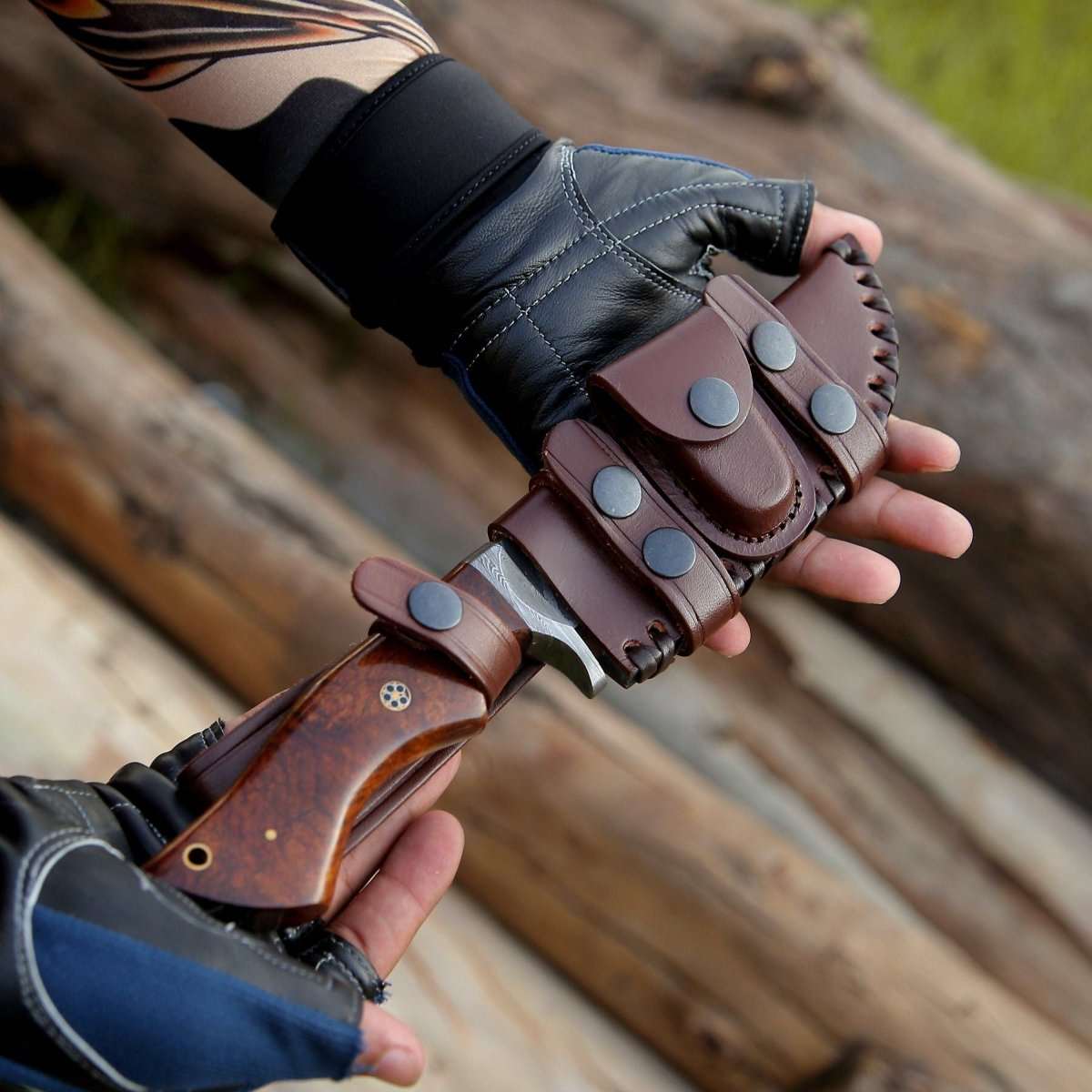 Premium Damascus Steel Hunting Knife with Exotic Rosewood Handle - Custom Handmade Fixed Blade for Outdoor Survival, Camping & Bushcraft - Perfect Gift for Hunters & Collectors