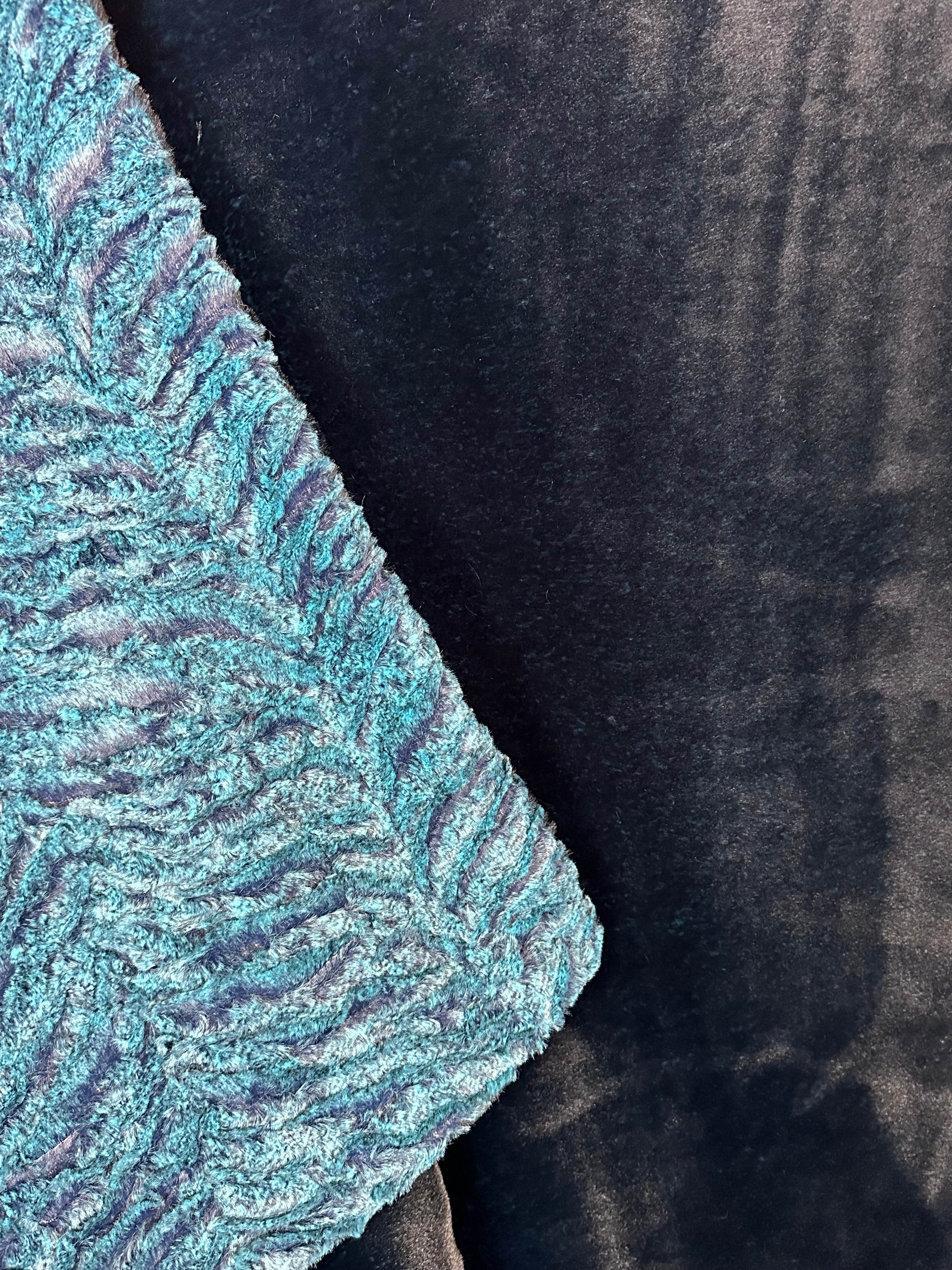 Luxury Aquamarine & Blue Bayou Seal Double X-Wide 60x83 Large Blanket - Soft & Cozy for Beds, Sofas, and Outdoor Picnics