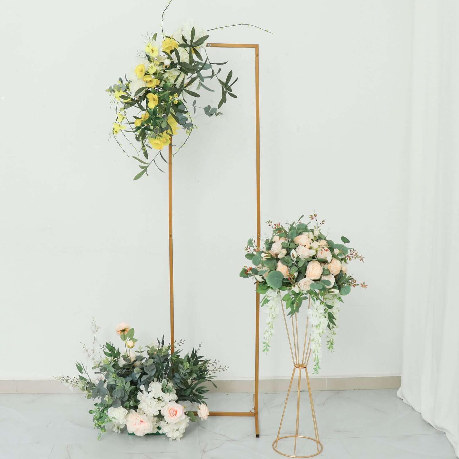 5.5ft Gold Wedding Flower Stand - Metal Backdrop & Vase Column for Wedding Decor