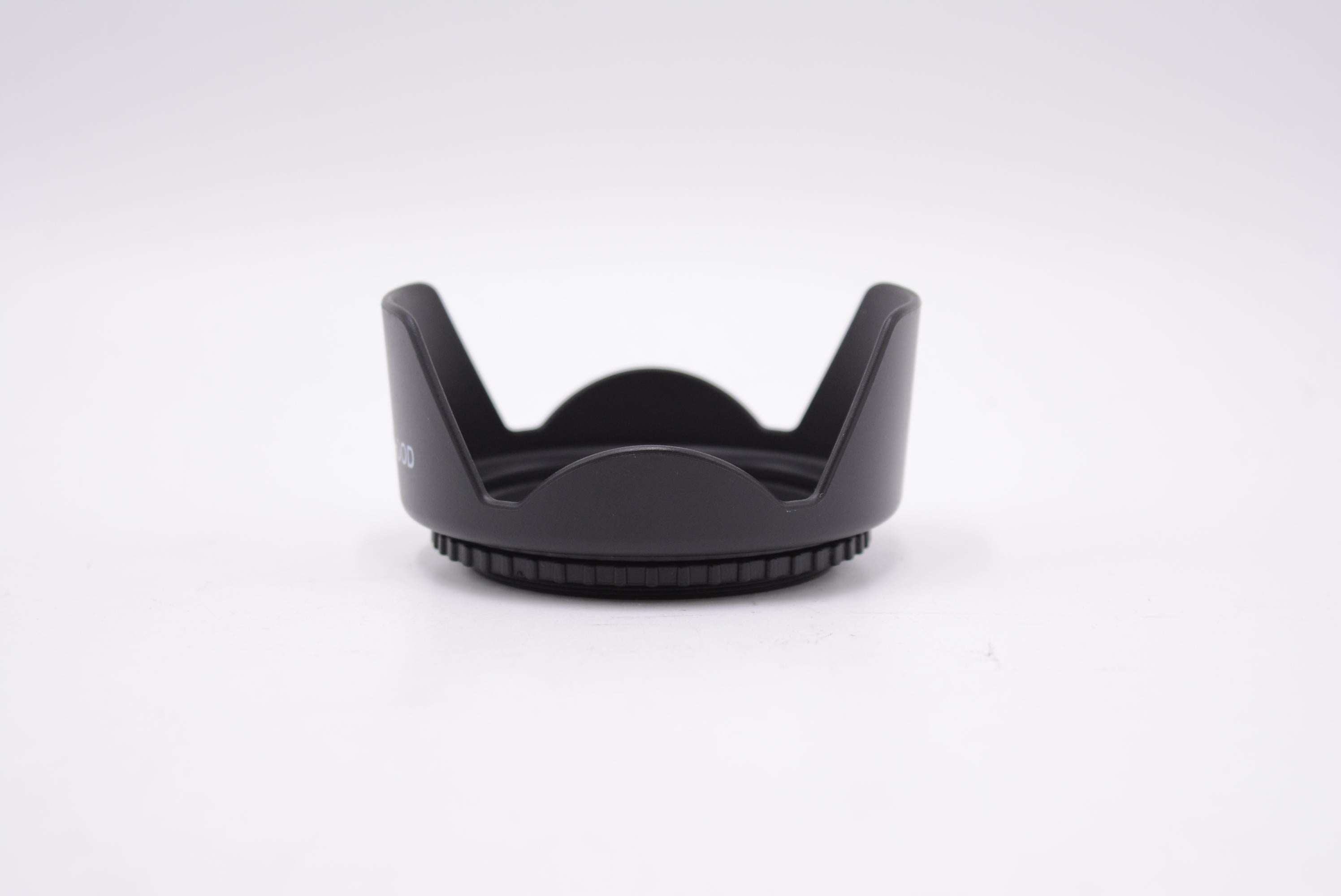 62mm Screw-On Lens Hood for Canon Nikon Sony DSLR Cameras - Durable Metal Shade for Sunlight & Glare Protection - Perfect for Outdoor Photography & Travel