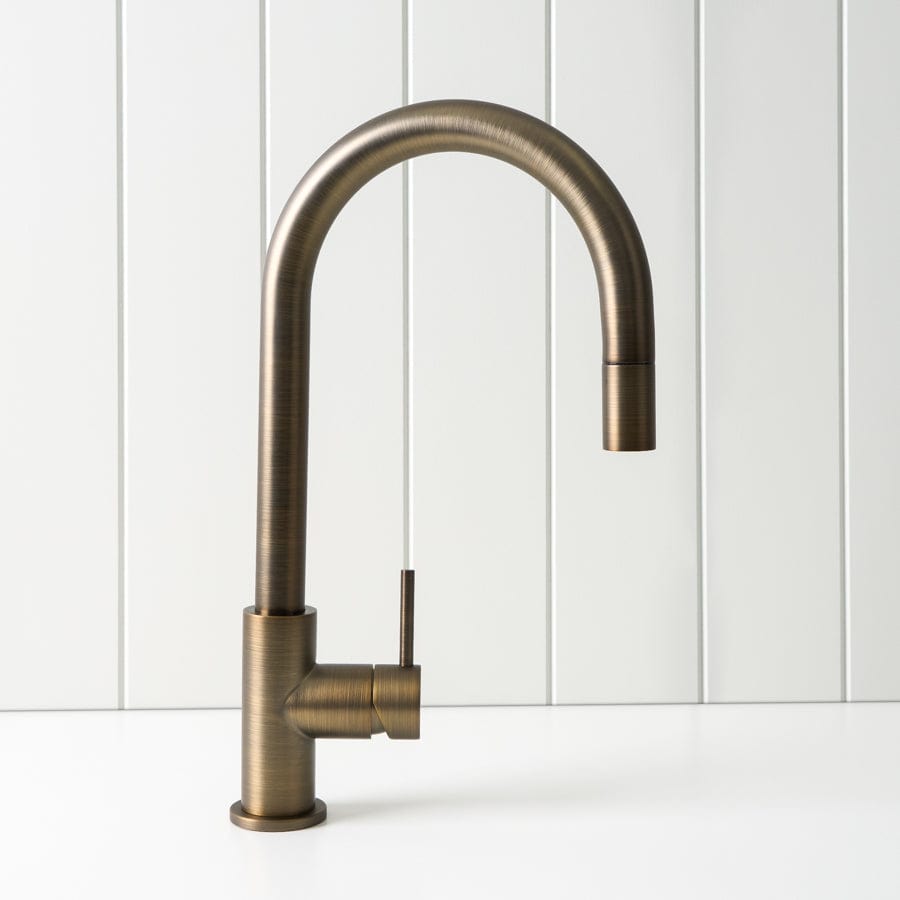 Antique Brass Sydney Pull-Out Kitchen Faucet - Modern Single Handle Sink Mixer for Farmhouse & Vintage Style Kitchens - Perfect for Cooking, Washing Dishes & Bathroom Use