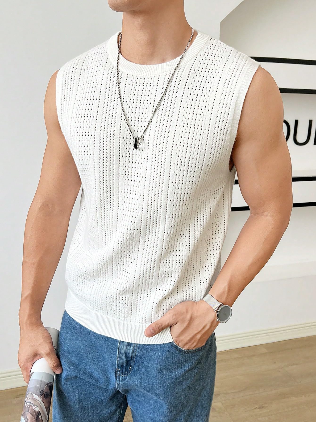 Verdusa Men's Sleeveless Round Neck Knit Tank Top - Breathable Casual Sweater Vest for Summer, Gym, and Outdoor Activities