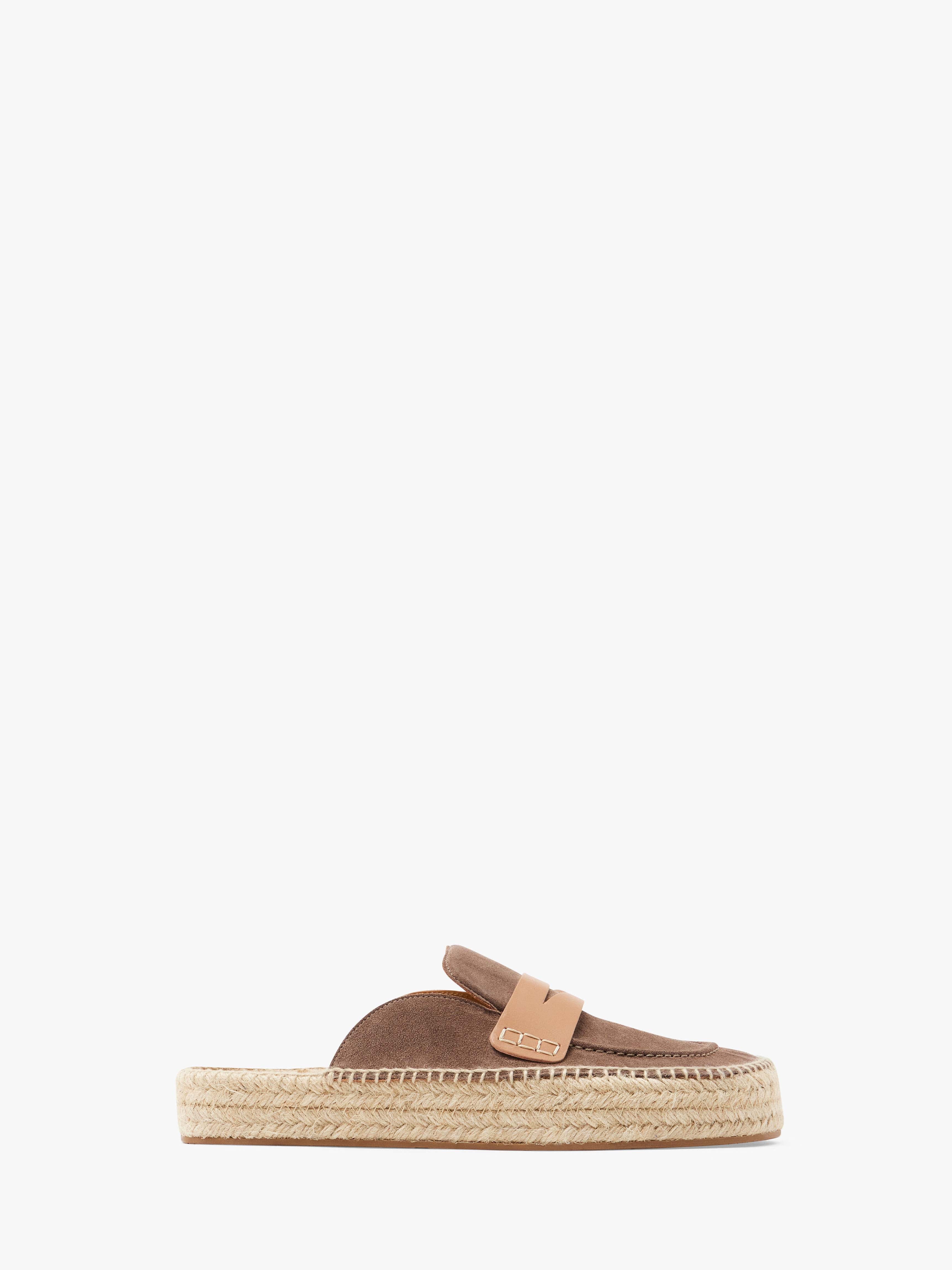 TAUPE