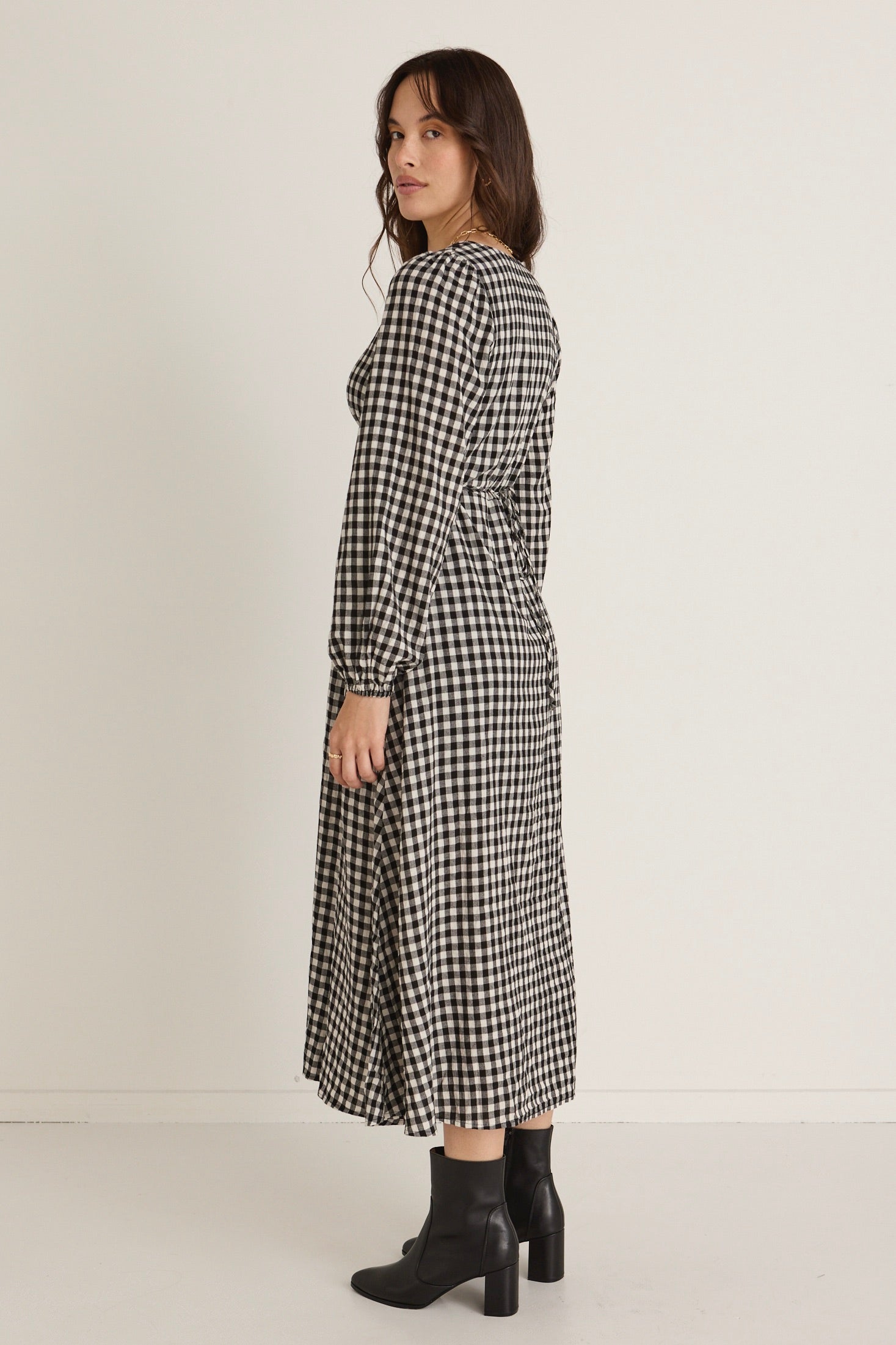 Damsel Black Gingham Long Sleeve Button Front Midi Dress - Perfect for Casual Outings, Office Wear & Special Occasions
