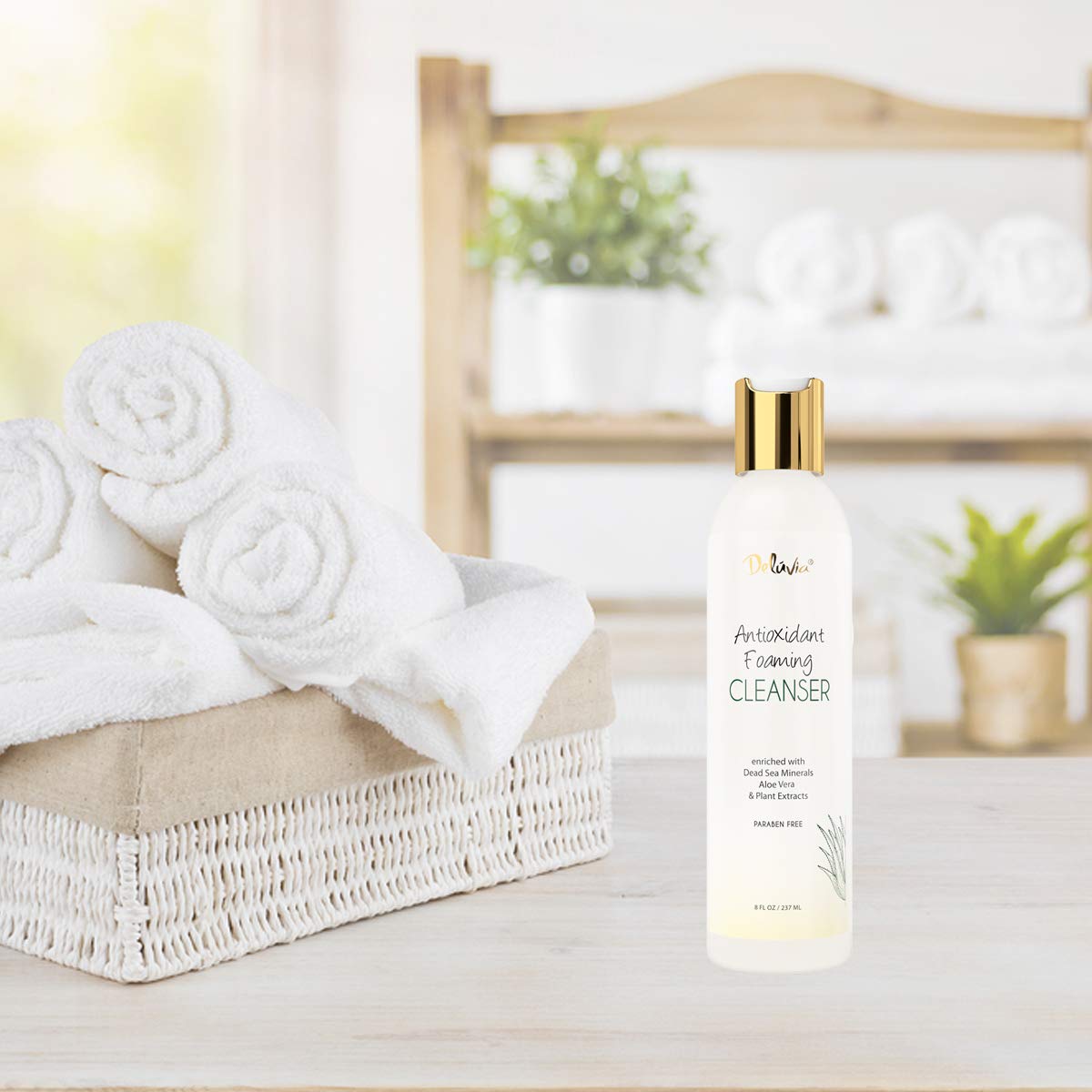 Deluvia Antioxidant Foaming Daily Facial Cleanser - Hydrating Gentle Face Wash for Sensitive & Dry Skin | Moisturizing Cleanser for Women, Men, Teens & Kids (8 fl oz) | Perfect for Morning & Night Skincare Routine, Travel-Friendly Size