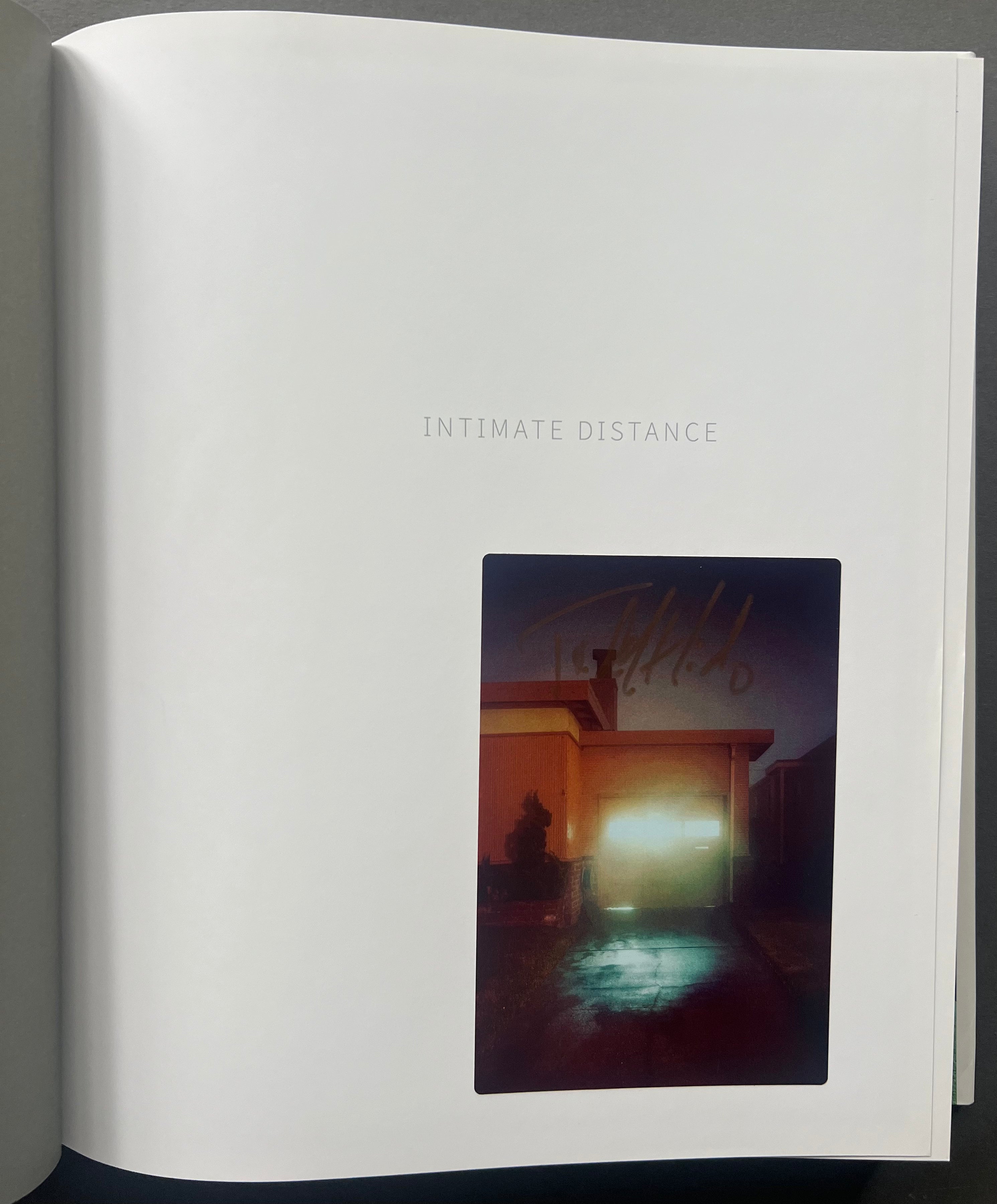 Intimate Distance - Long Distance Touch Bracelet for Couples, LDR Gift for Boyfriend/Girlfriend - Stay Connected with Vibrating Alerts & Heartbeat Simulation (Perfect for Anniversaries, Valentine's Day & Romantic Surprises)