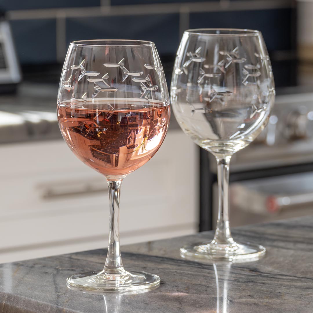 School of Fish 18oz Balloon Red Wine Glasses - Set of 4 | Elegant Stemware for Dinner Parties, Wine Tasting & Home Entertaining